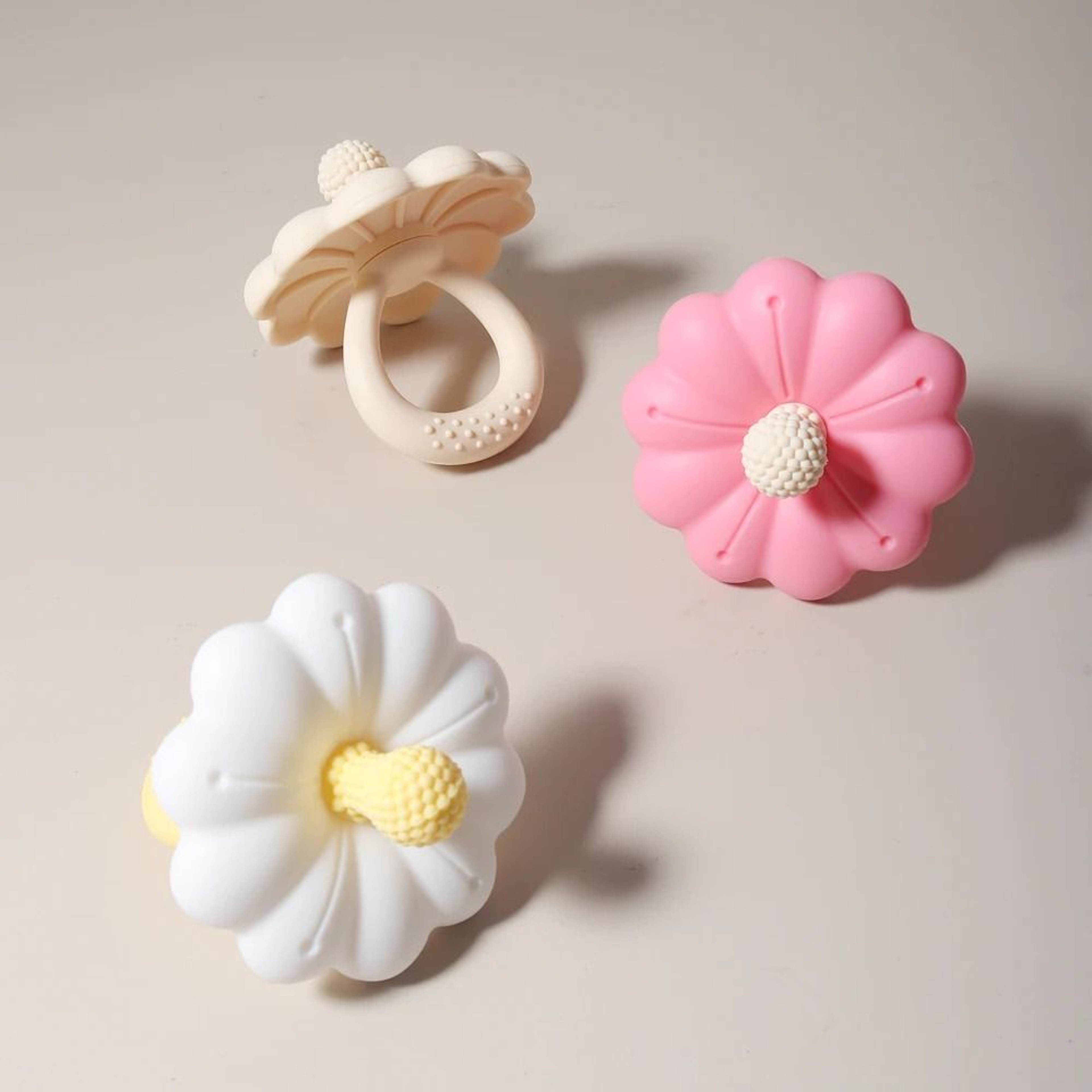 PetalSooth Big Flower Silicone Teether 2