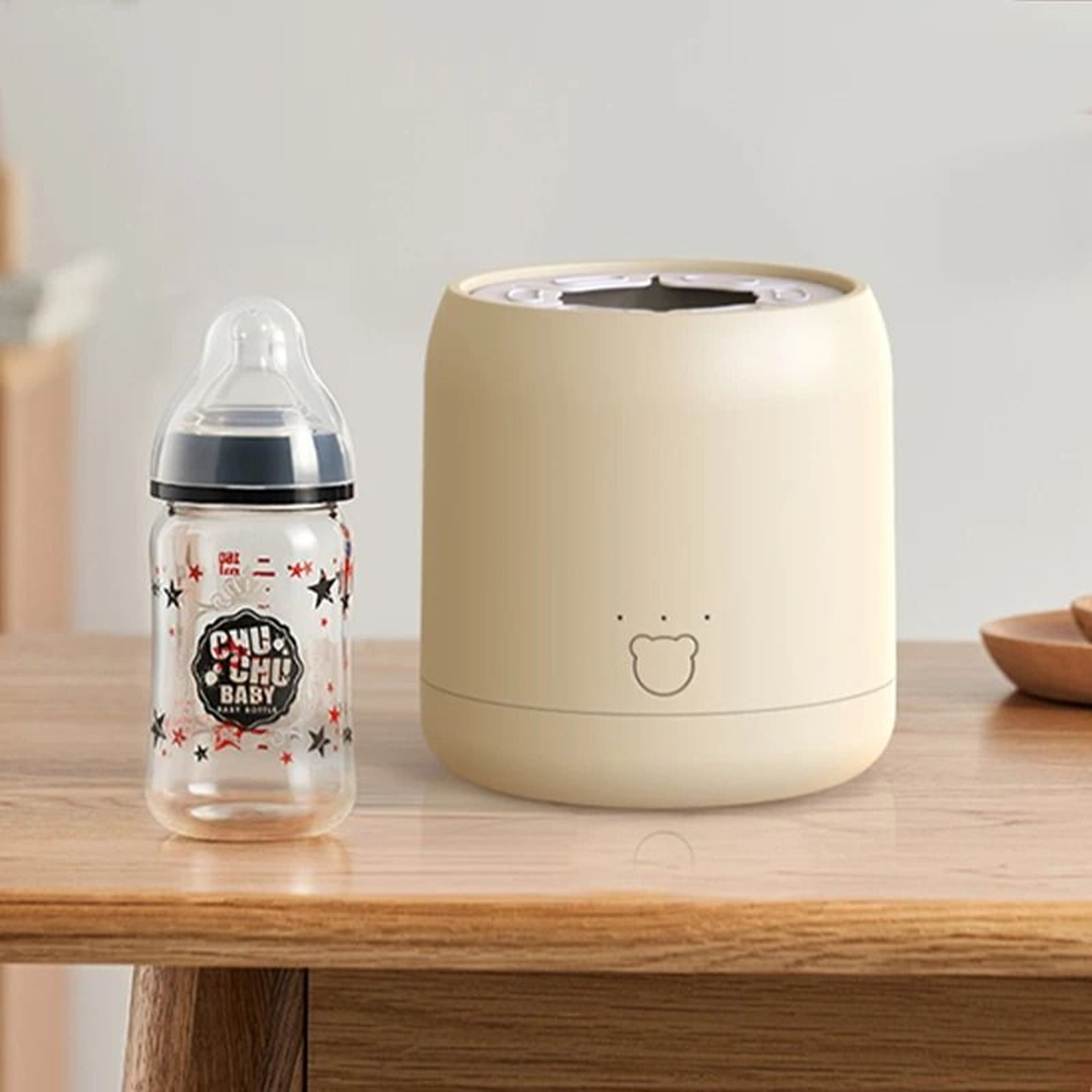AeroMix Smart Electric Bottle Shaker 4