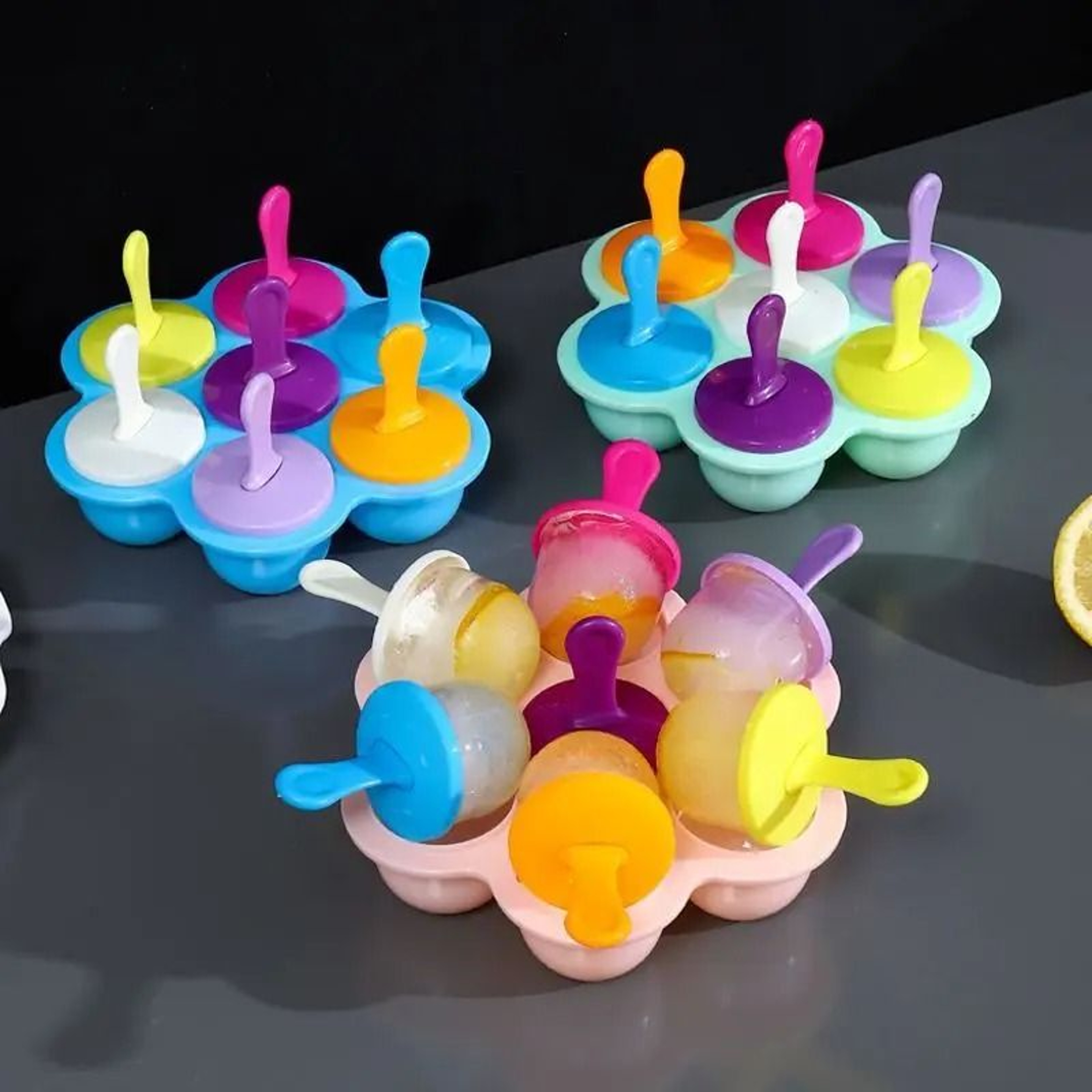 7Hole Creative Spherical Childrens Popsicle Mold 3