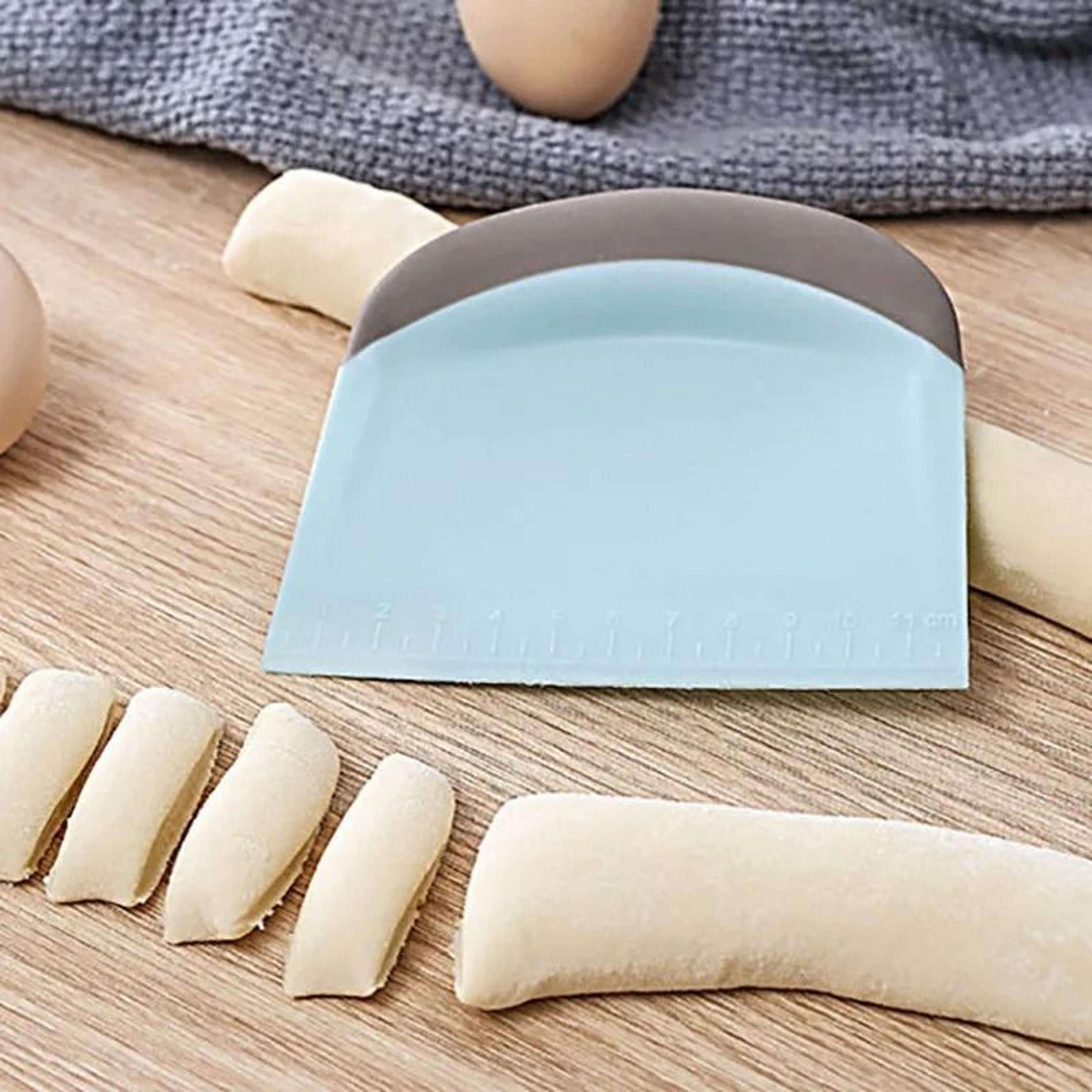 Multipurpose Dough Scraper And Bench Cutter With Precision Measurement Scale 0