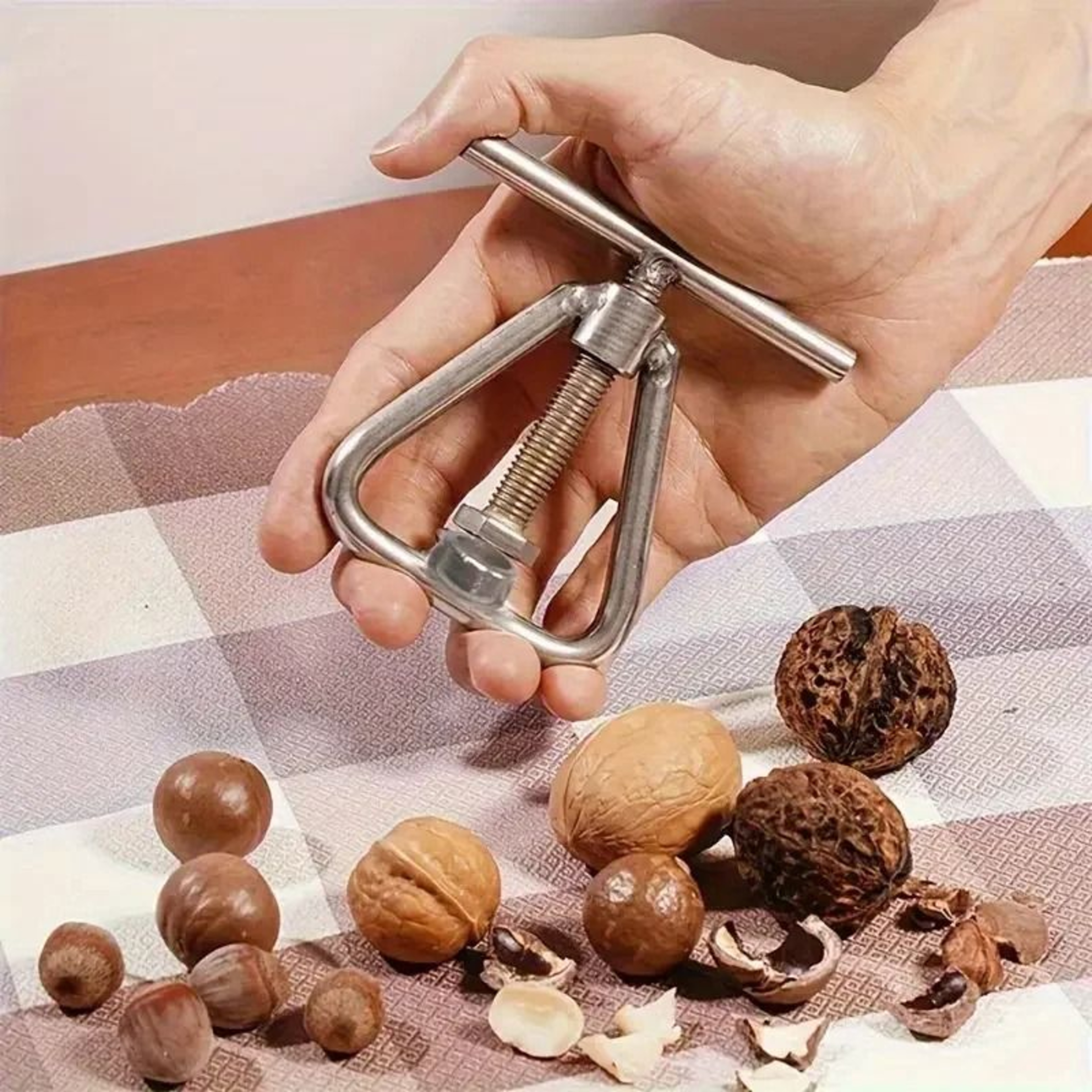 Stainless Steel HeavyDuty Nut Cracker With Adjustable Screw Mechanism 4
