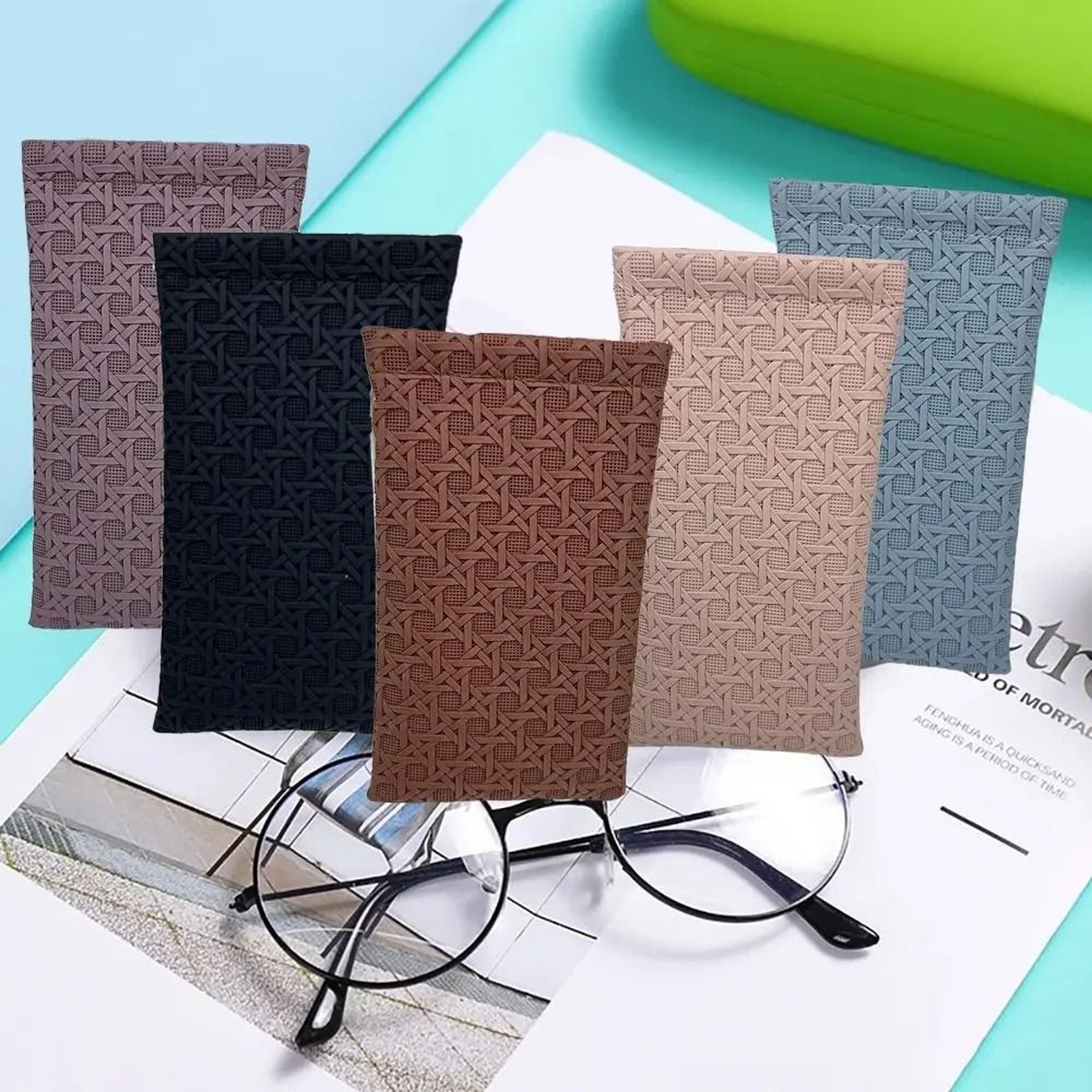 Sleek PU Leather Soft Glasses Pouch And Universal Eyewear Protector 0