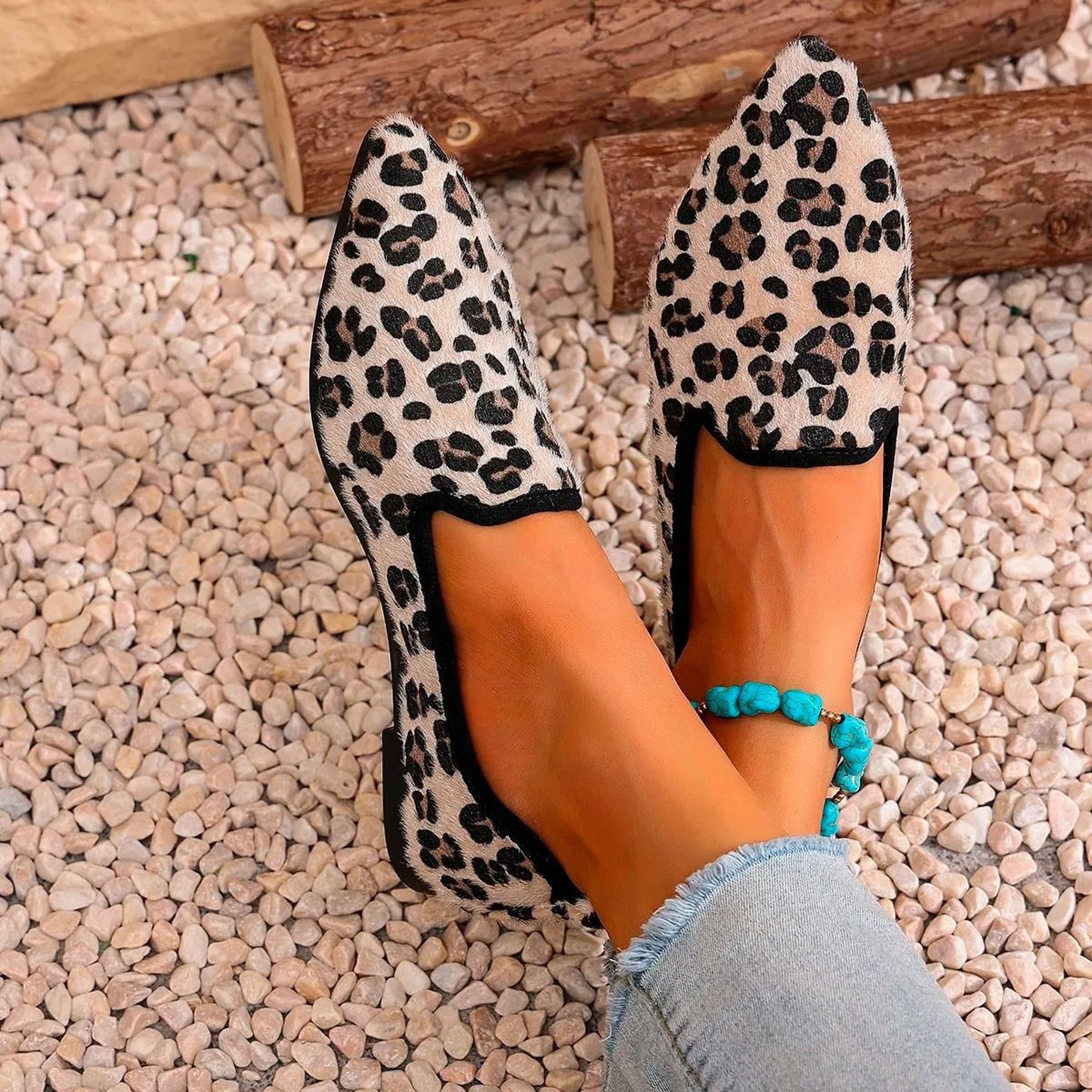 Fashion Leopard PointedToe Loafers  Casual WearResistant Walking Flats 1