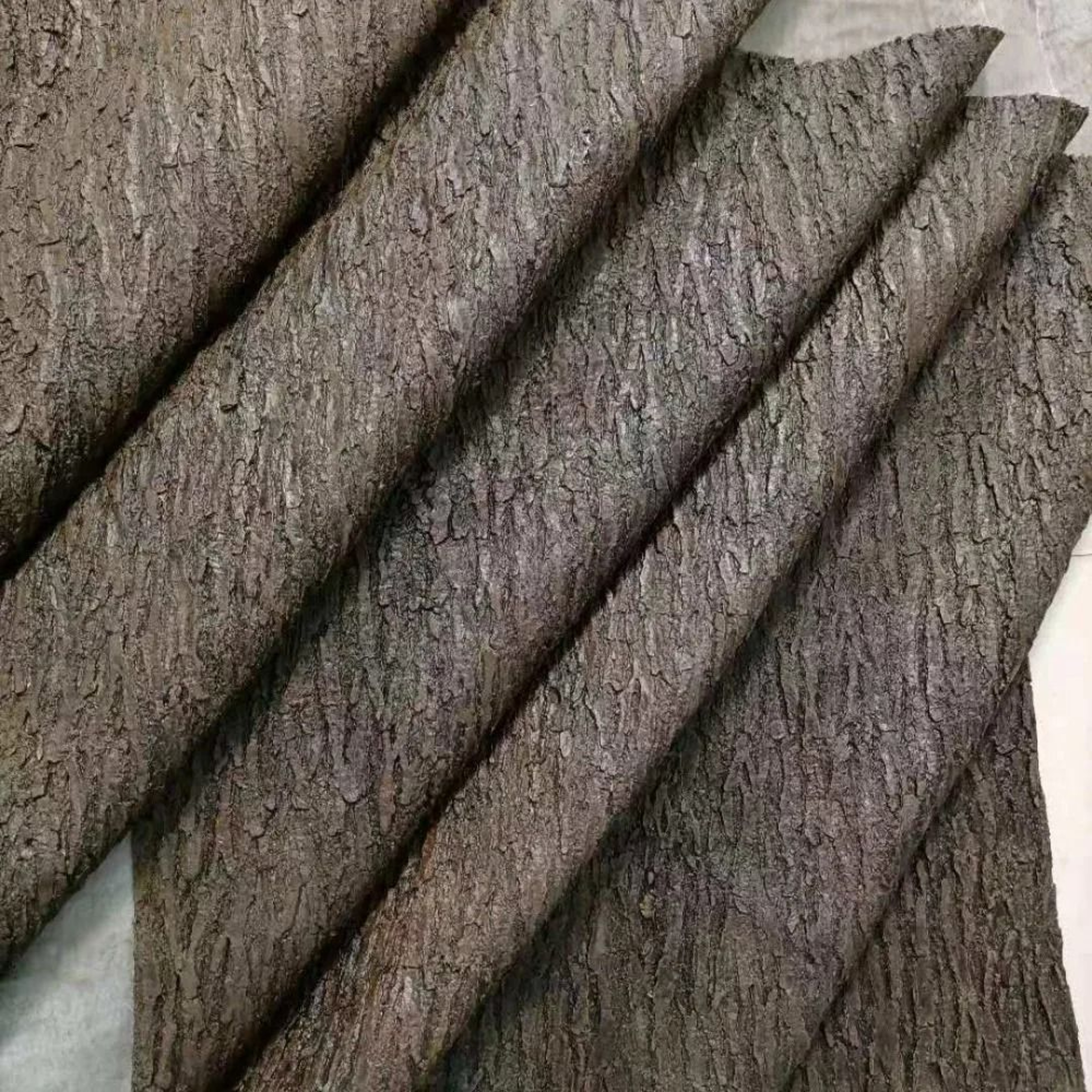 Realistic Simulated Tree Bark  Flexible Artificial Silicone Bark Ornament For Column  Pipe Landscap 1