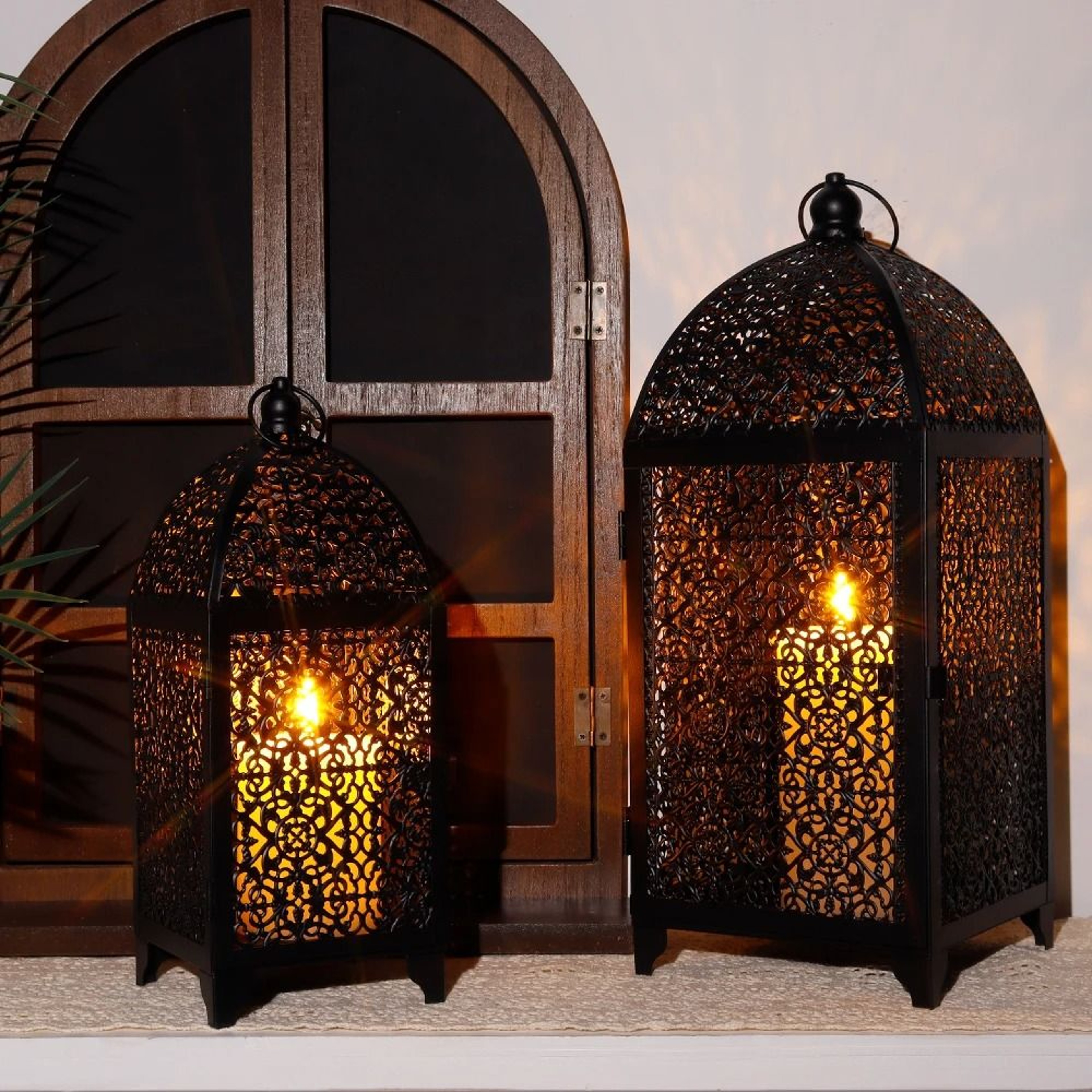 2Piece Decorative Metal Candle Lantern Set  HighDefinition Hollow Pattern Hanging Lanterns 2