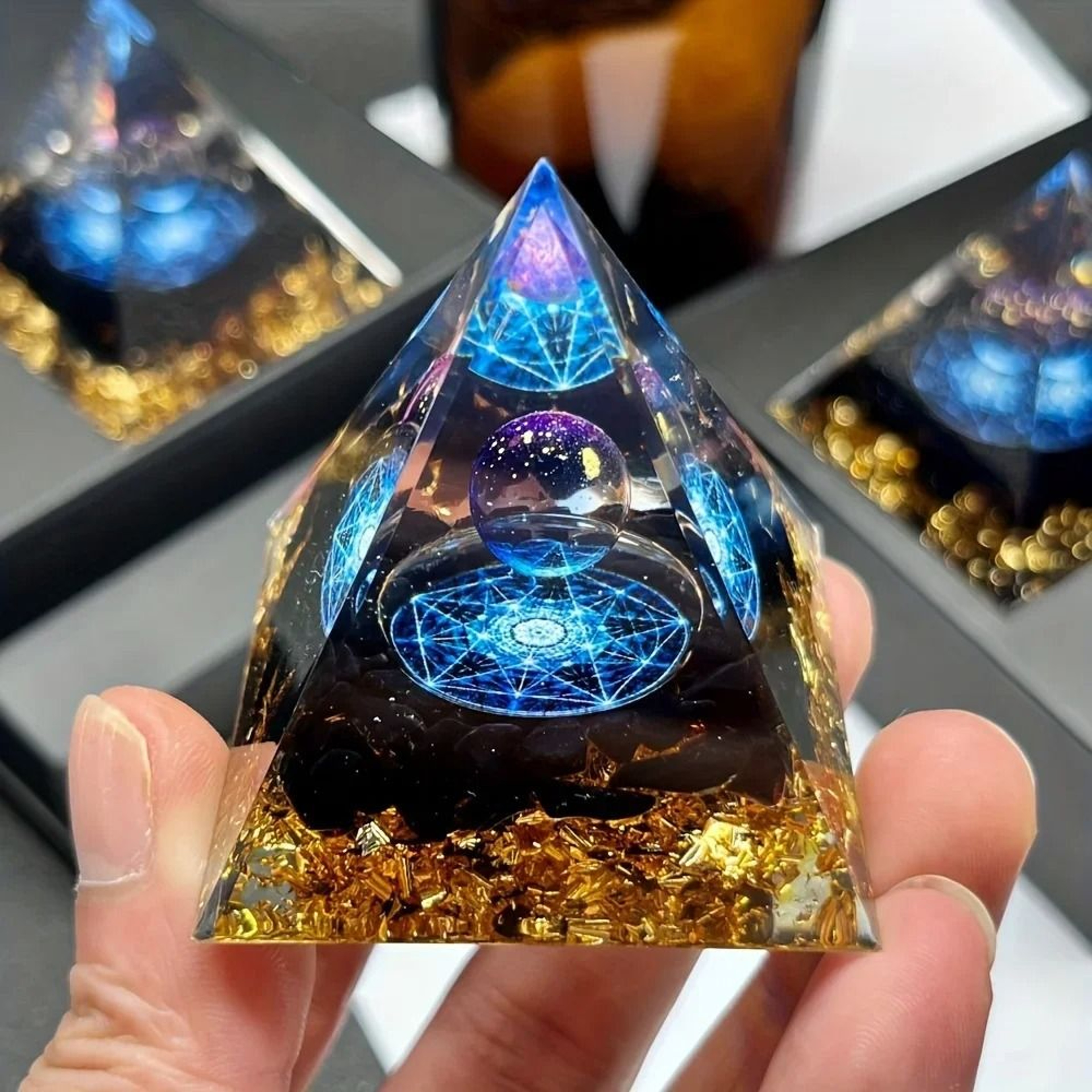 Elegant Lapis Lazuli Crystal Geometric Decor Set 4