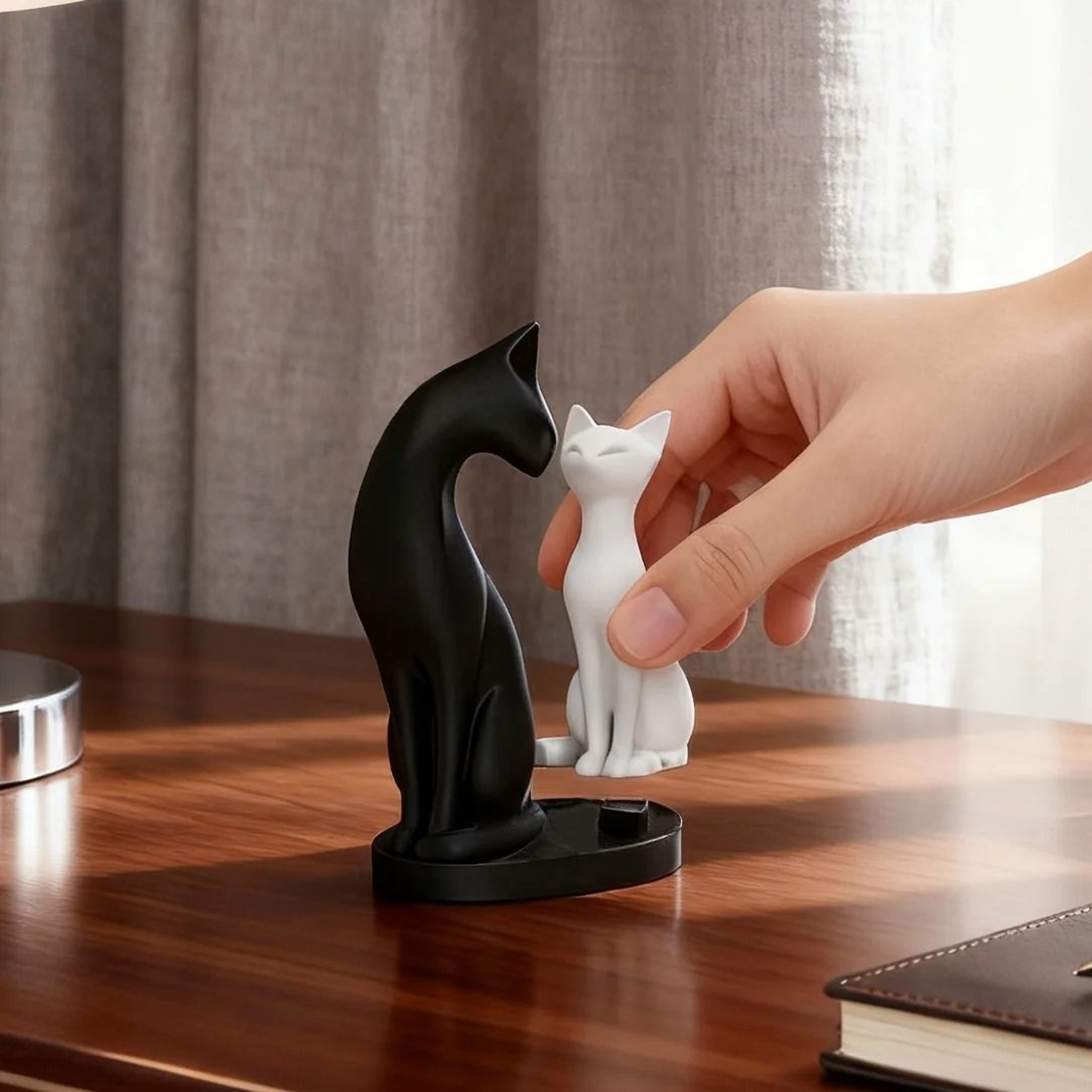 Elegant Silhouette Cat Sculptures  Modern Minimalist Feline Decor 3