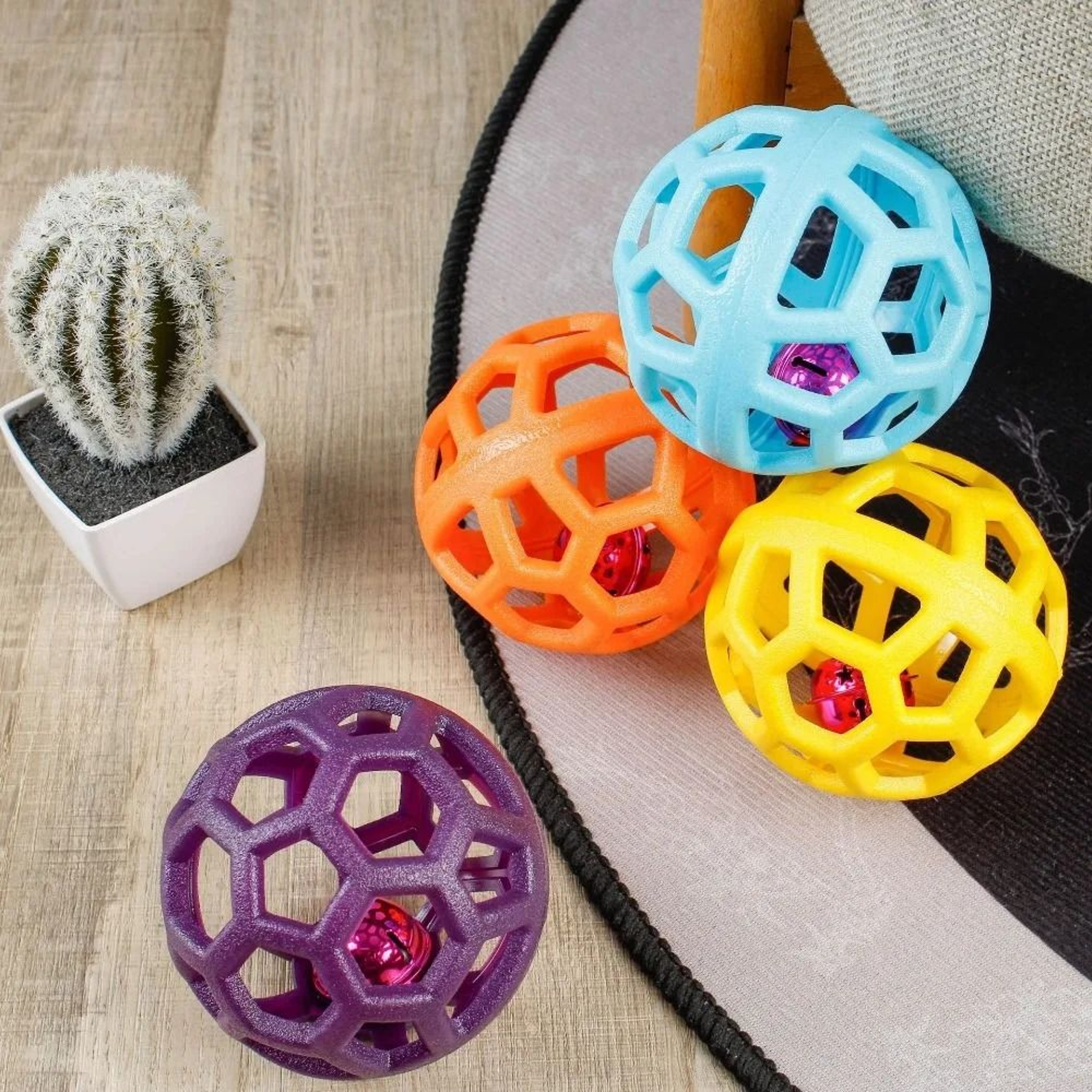 Interactive Hollow Bell Ball  Durable Rubber Dental Chew  Training Toy 3