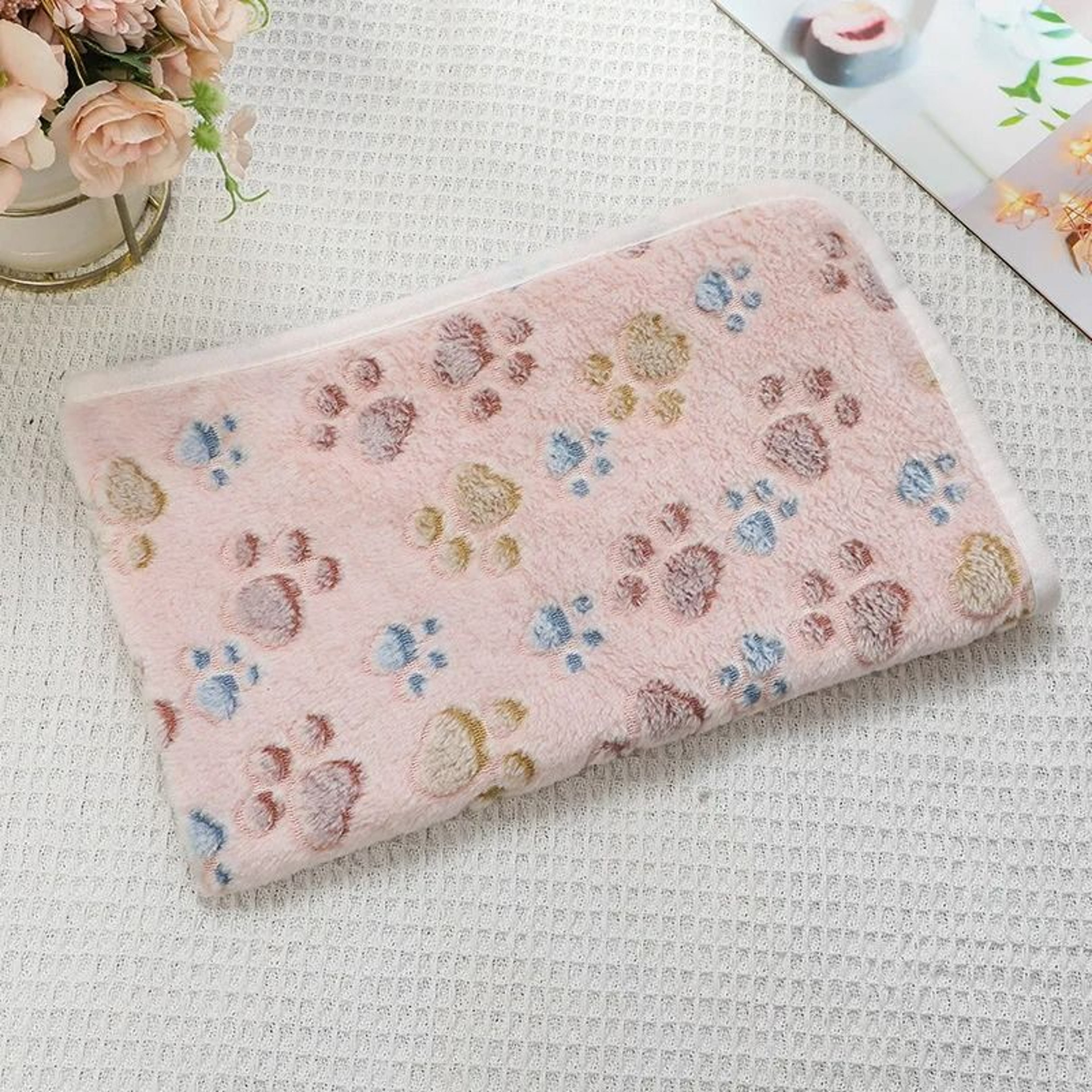 UltraSoft Flannel Pet Blanket  Cozy PawPrint Fleece Mat For Dogs  Cats 12