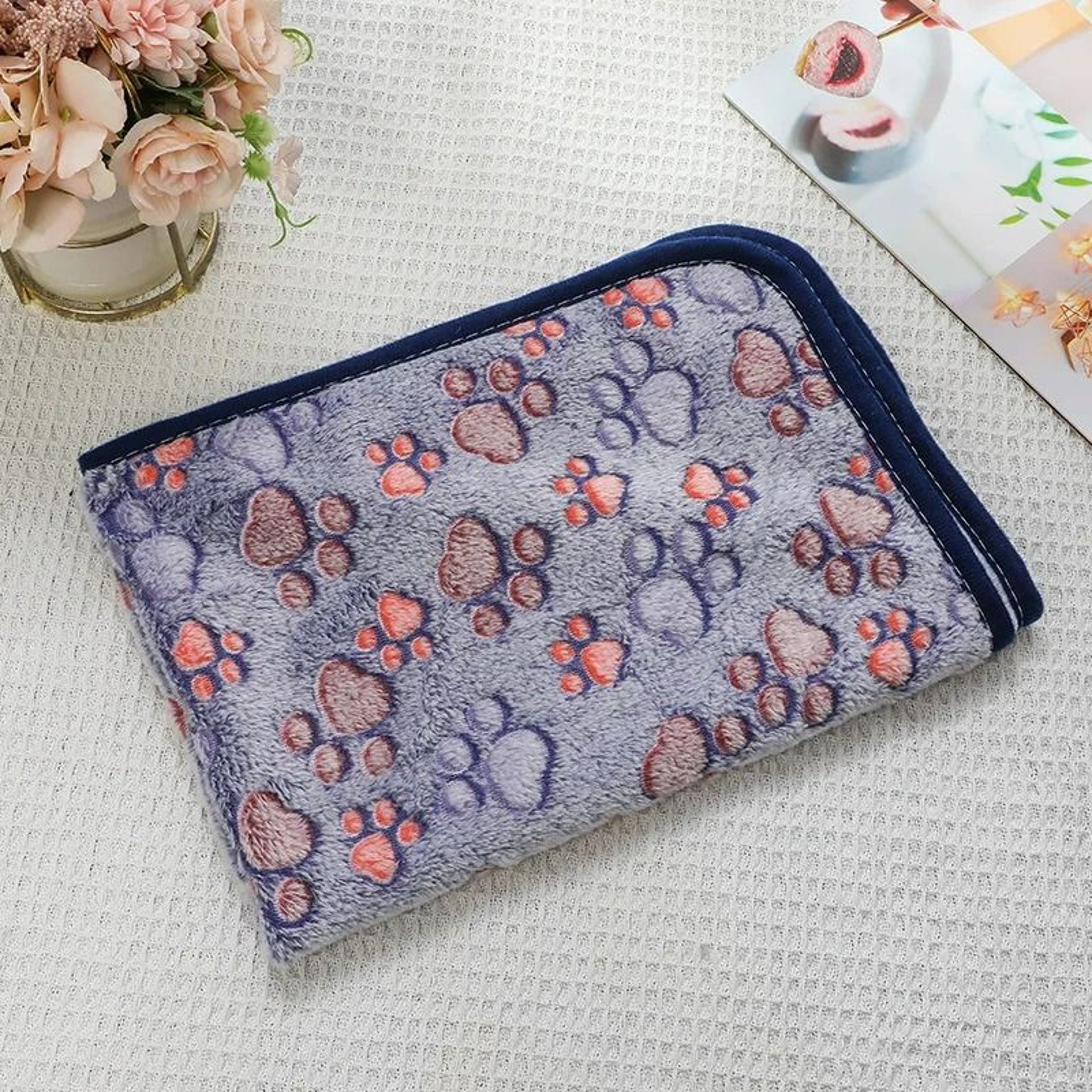 UltraSoft Flannel Pet Blanket  Cozy PawPrint Fleece Mat For Dogs  Cats 13