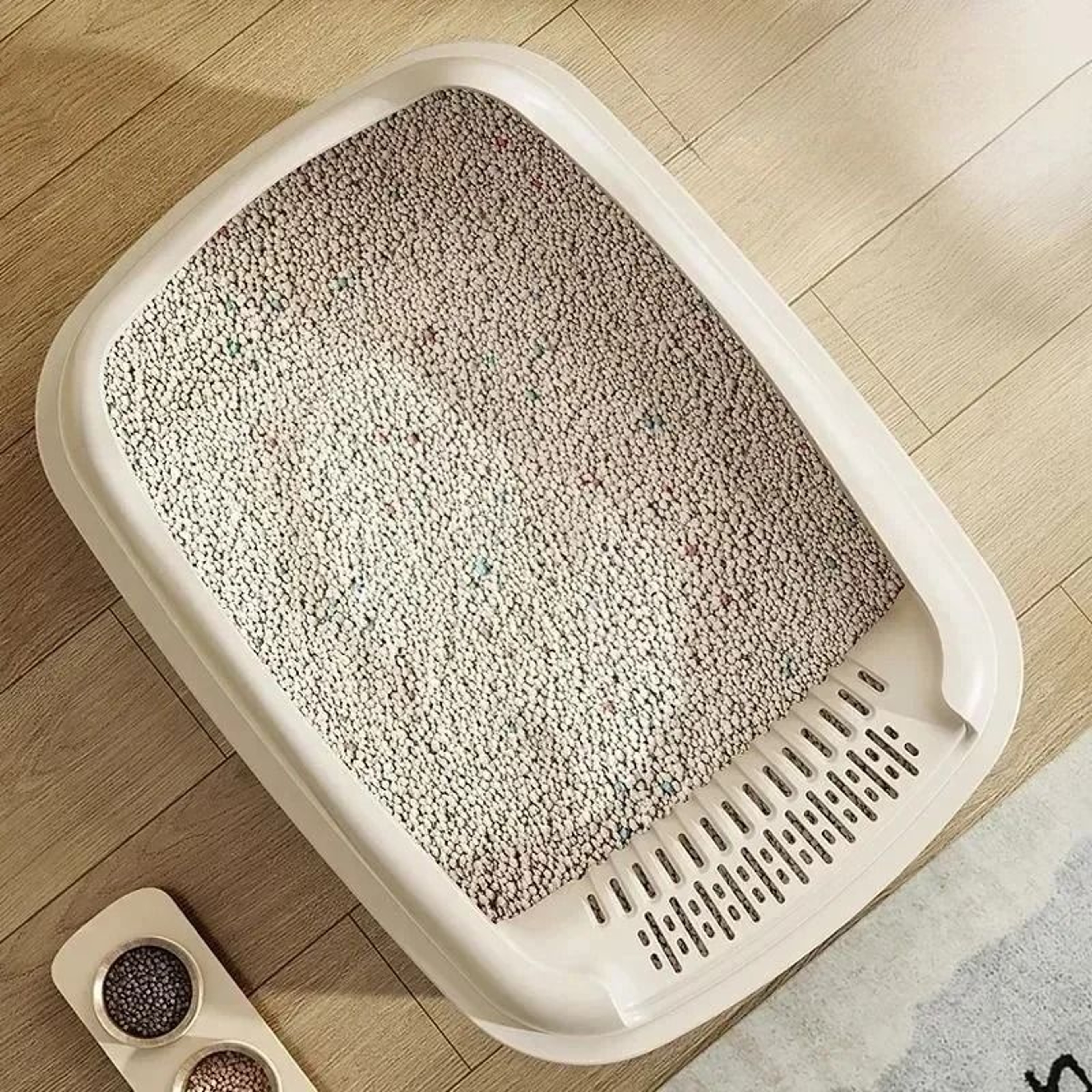 Compact HighSided AntiSplash Cat Litter Box 6