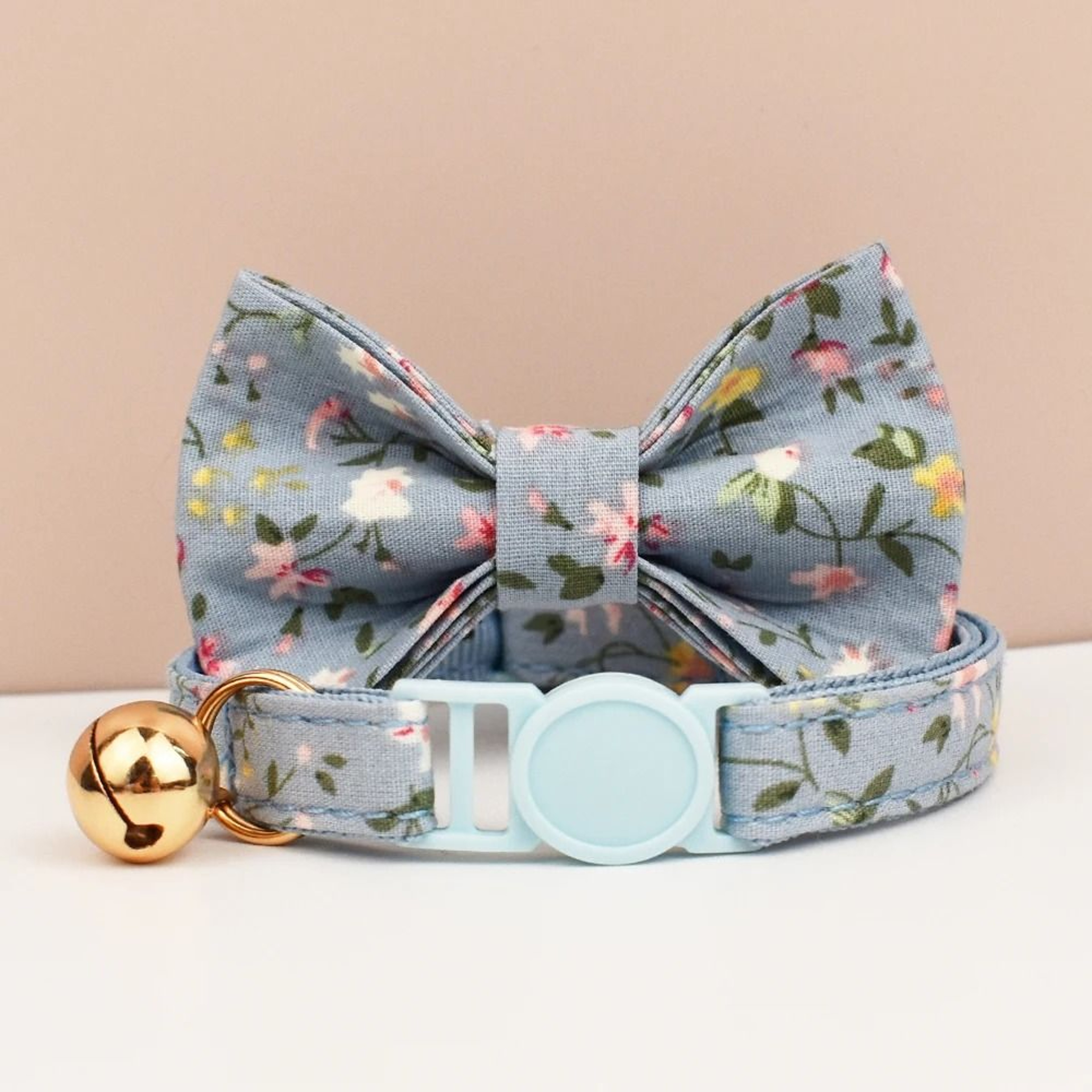 Adjustable Breakaway Bowknot Cat Collar With Safety Choke Prevention 8