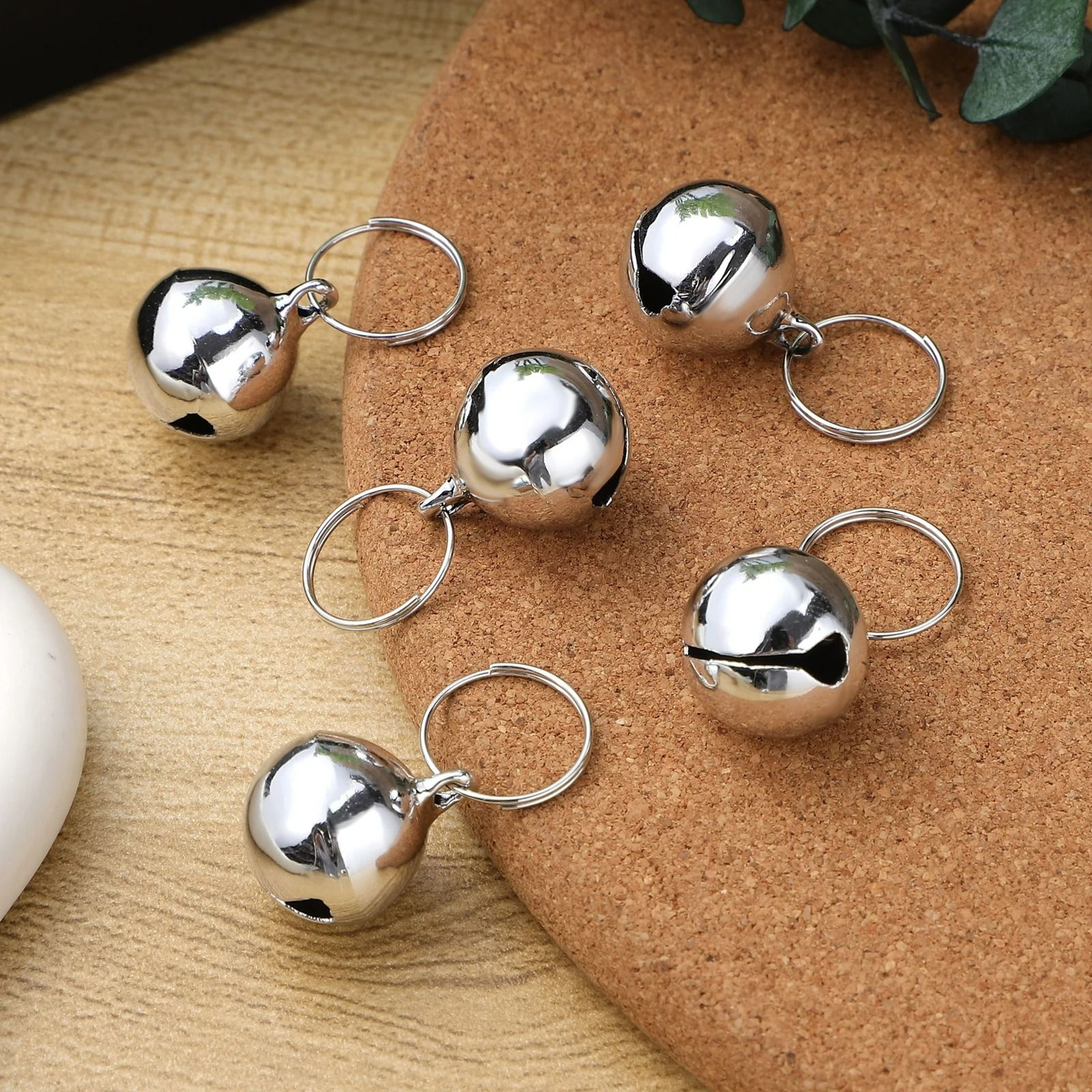 MultiPurpose Metallic Cat Pendant Collar Bells 1
