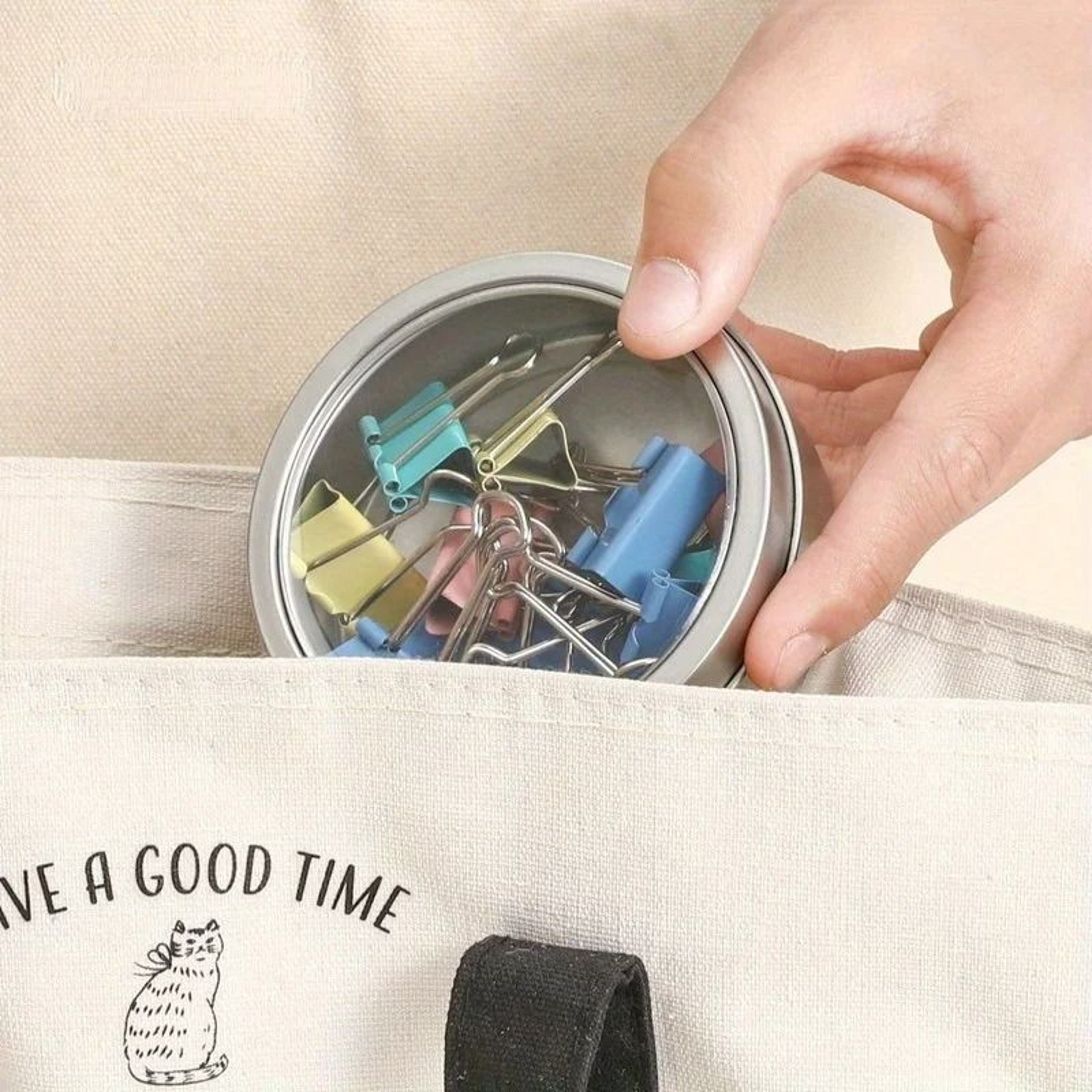 Magnetic Round Tin Storage Box  Spice Organizer With Transparent Cover For Fridge  Home Office 4