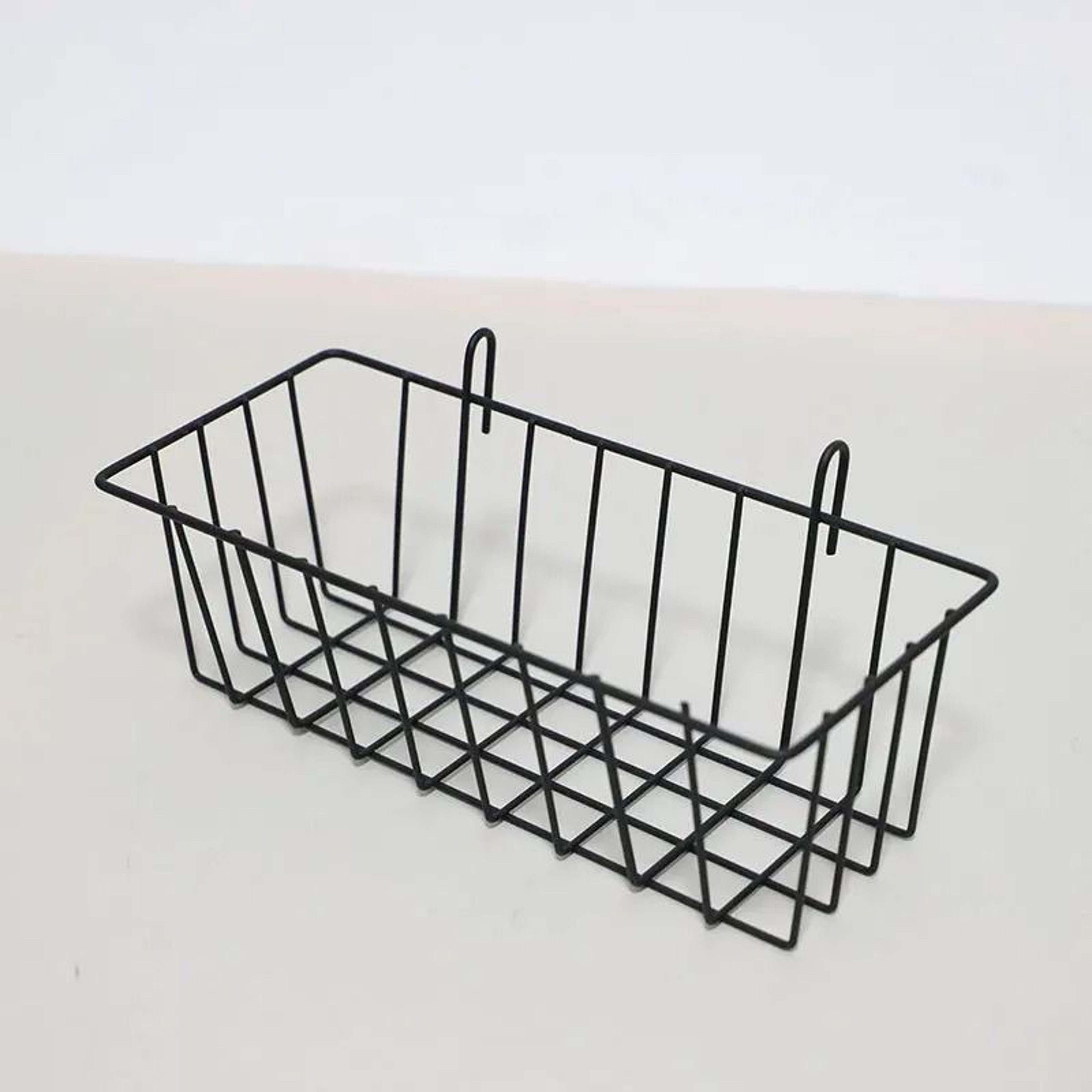 Multifunctional Wire Mesh Hanging Storage Basket And DIY Wall Display Rack 7
