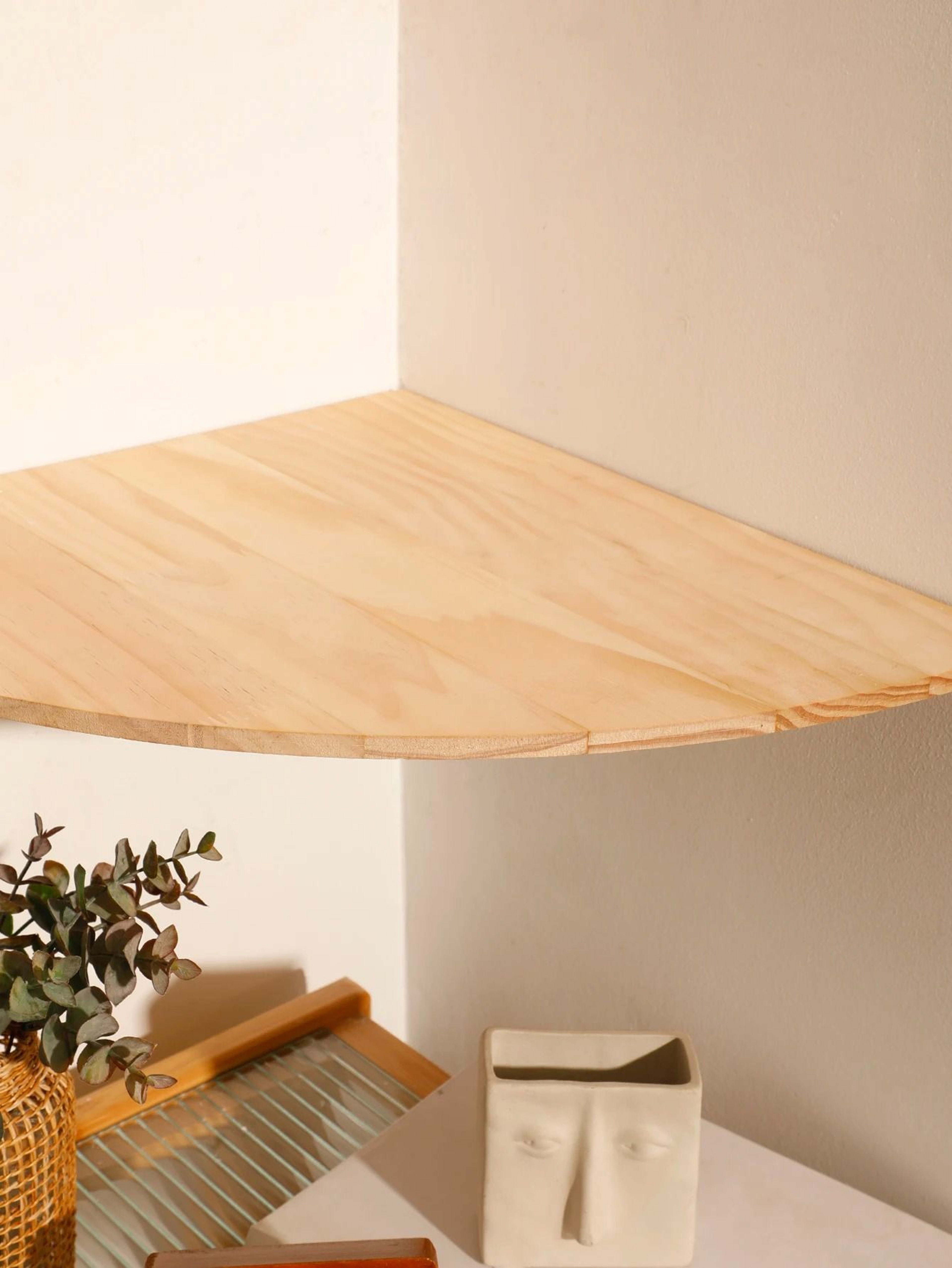 Scalloped Wooden Floating Corner Shelf Ledge 3