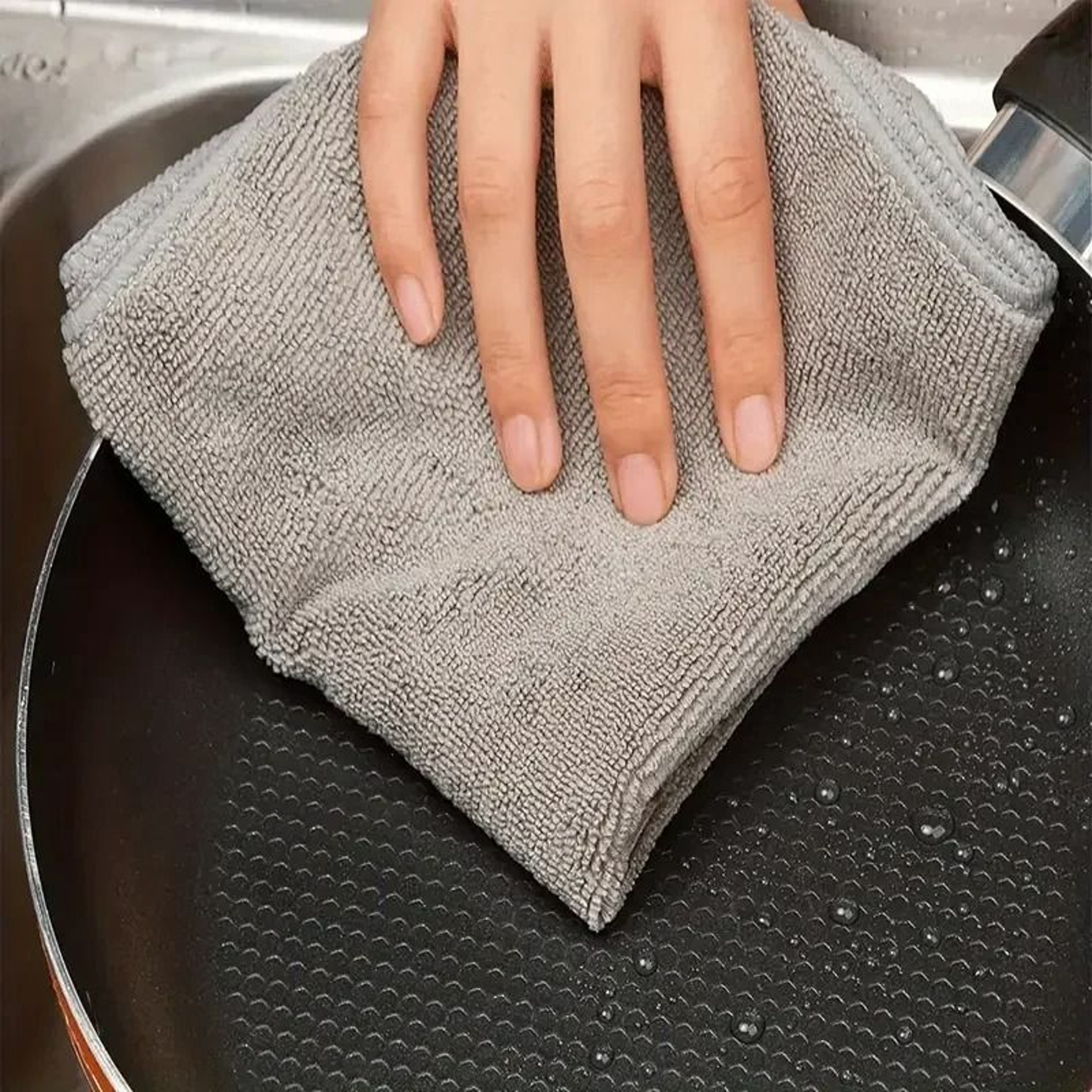 UltraAbsorbent MultiSurface Microfiber Cleaning Cloths 50Piece Bulk Pack 3
