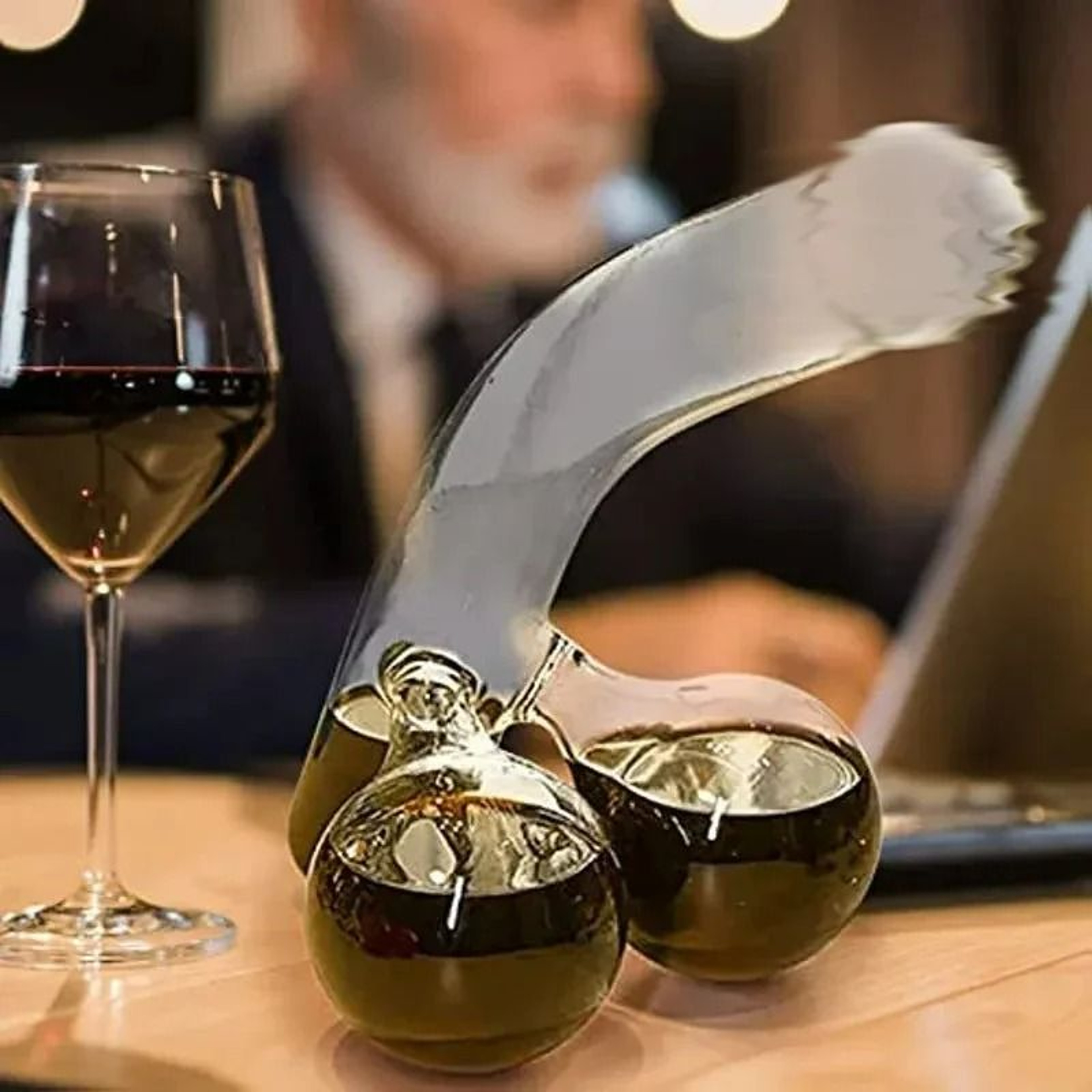 Premium Big Bird Flipping The Bird Middle Finger Glass Decanter 4