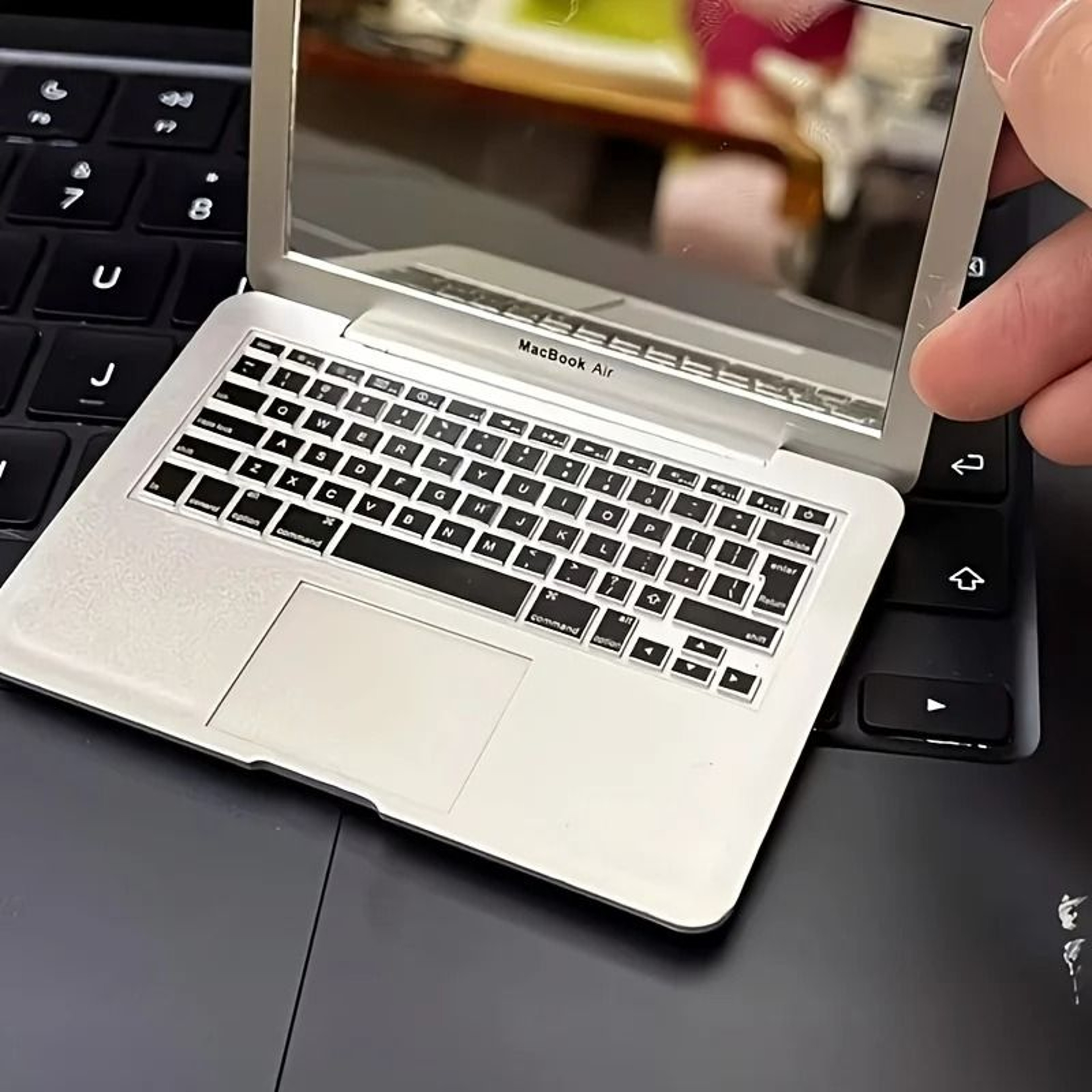 Mini LaptopShaped Folding Makeup Mirror 2