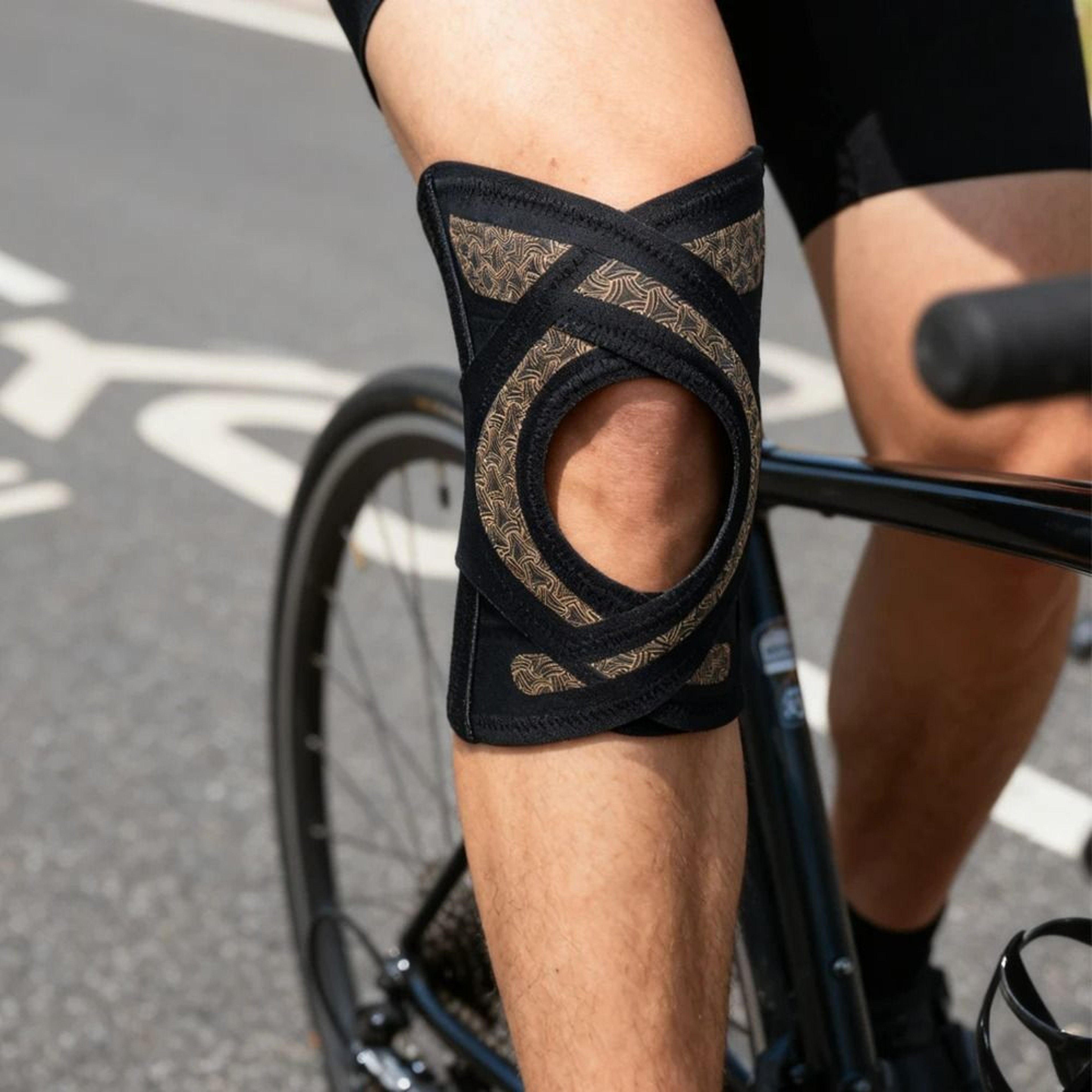 Hinged Knee Brace With Side Stabilizers 5