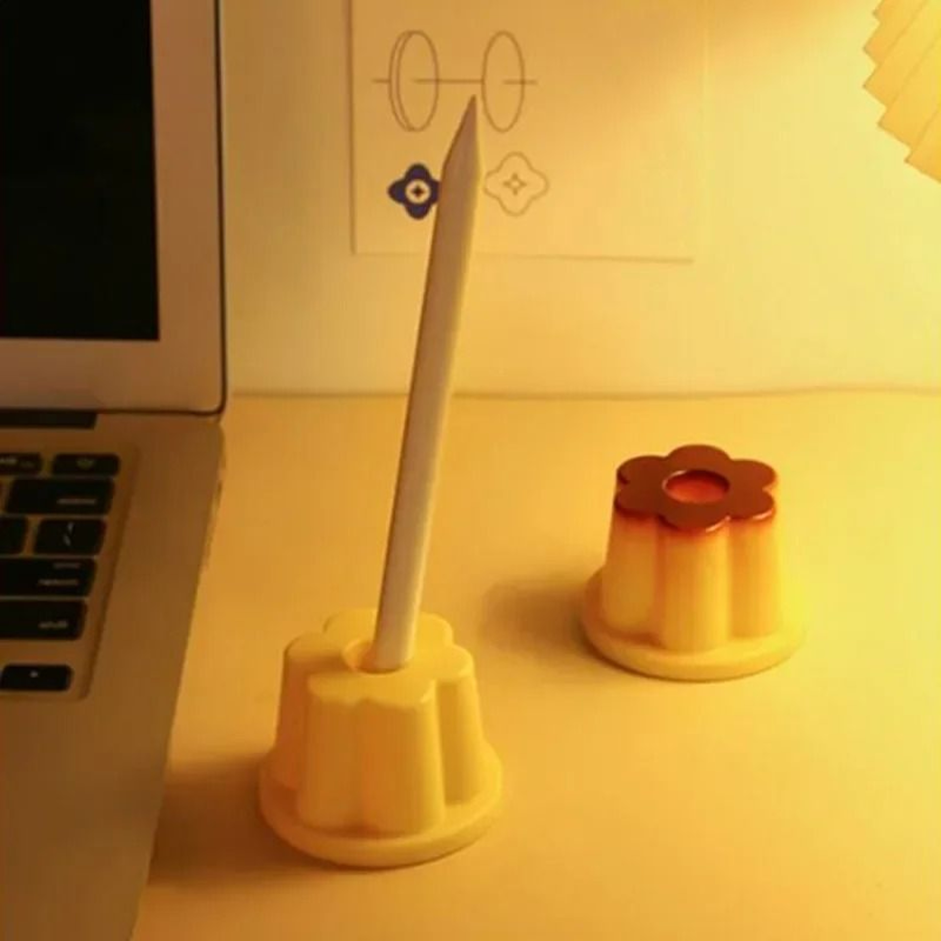 Creative Kawaii Pudding Pen Holder  Desktop Ornament 3