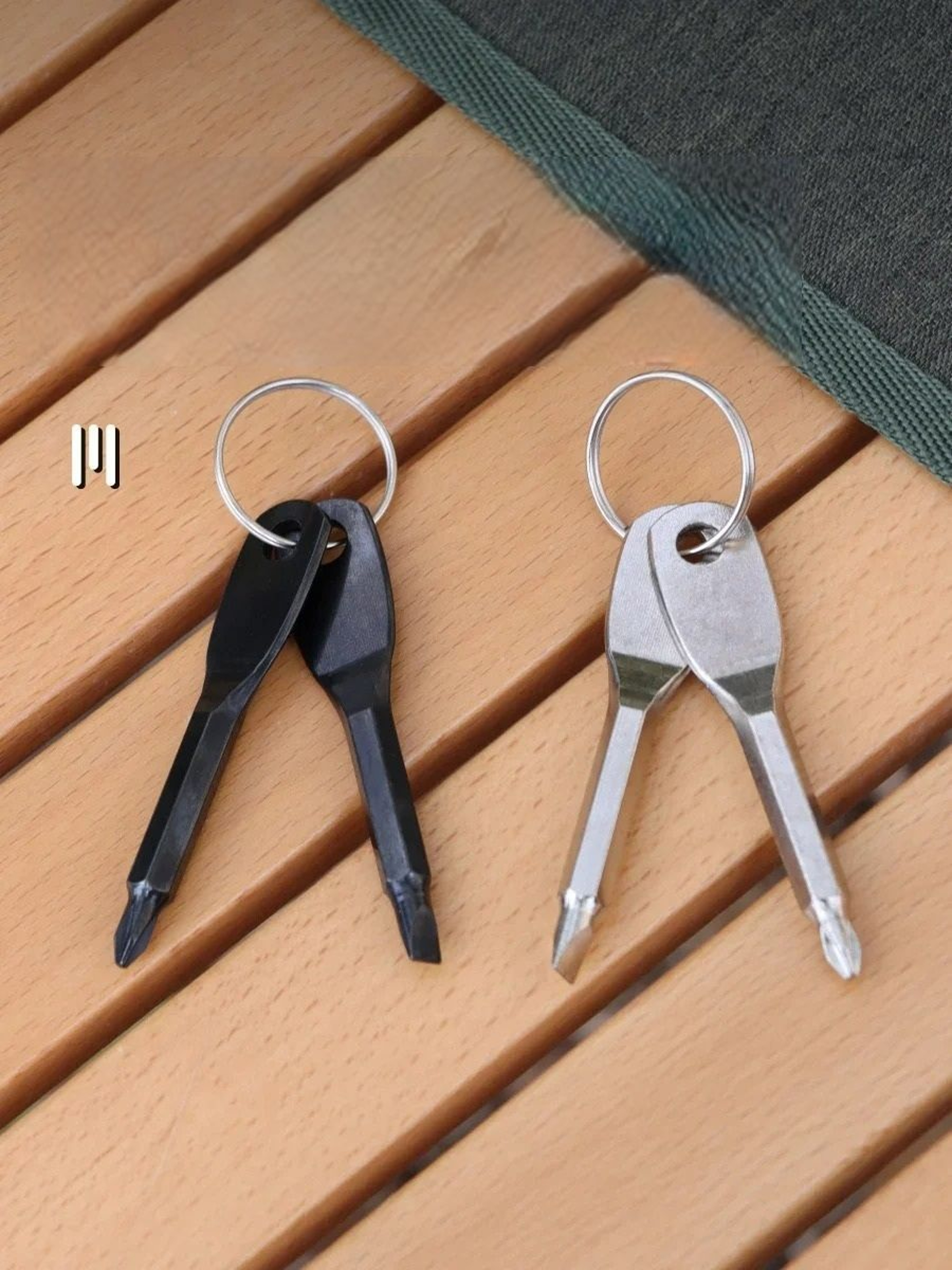 Portable Outdoor EDC Screwdriver Keyring Set 2Piece 0