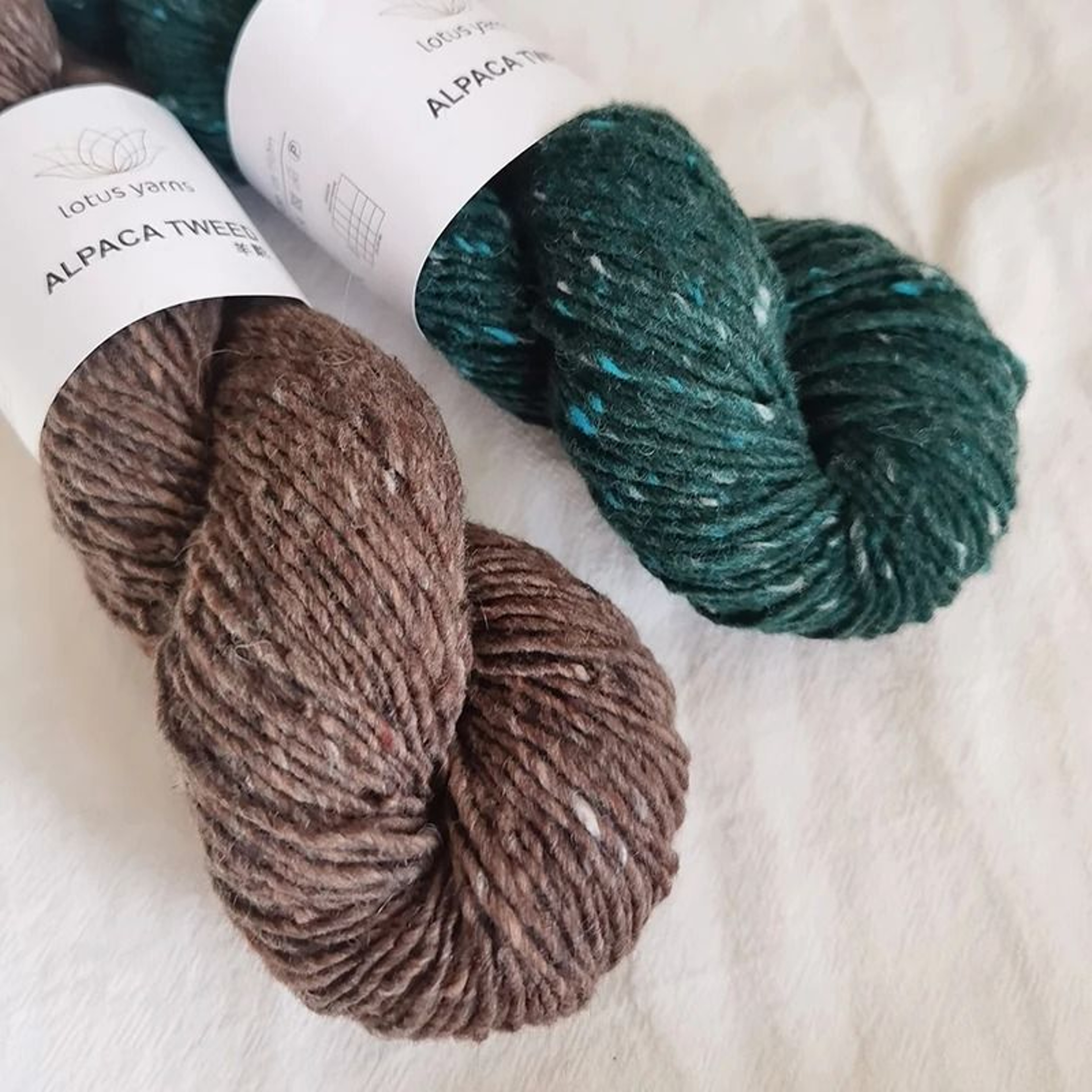 011 Lb Lotus Alpaca Tweed Fancy Yarn 2