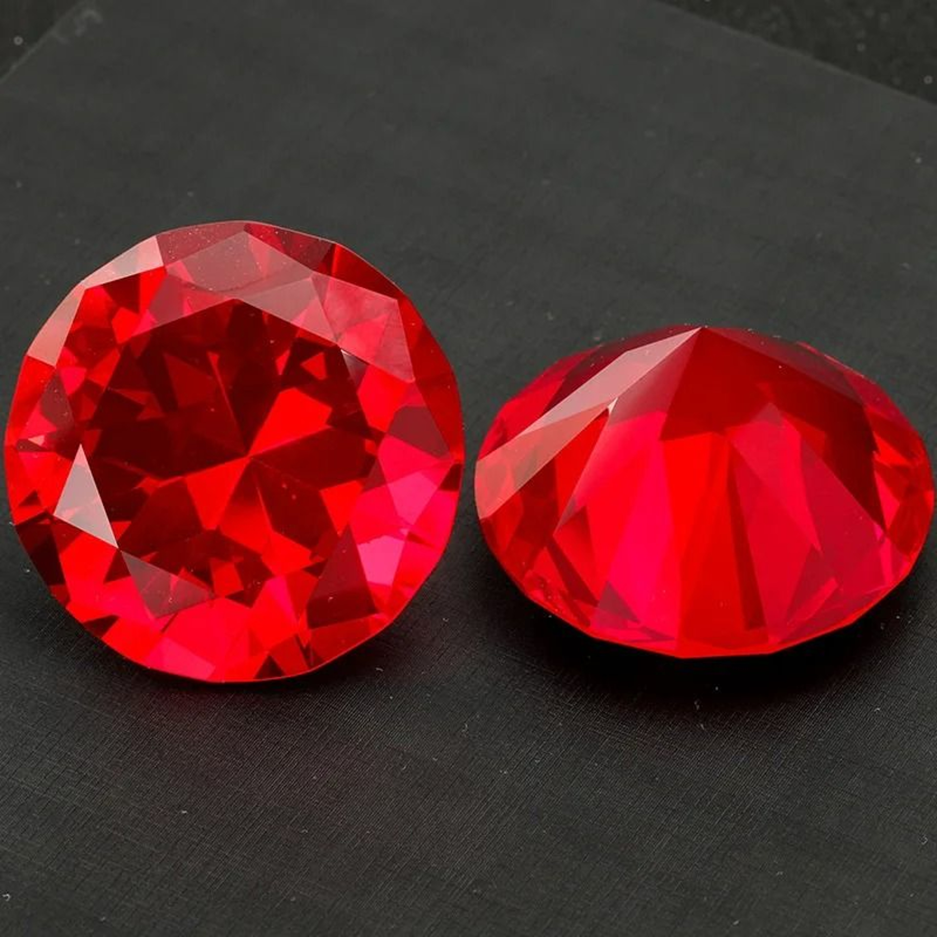 Crystal Diamond Shaped Paperweight 12