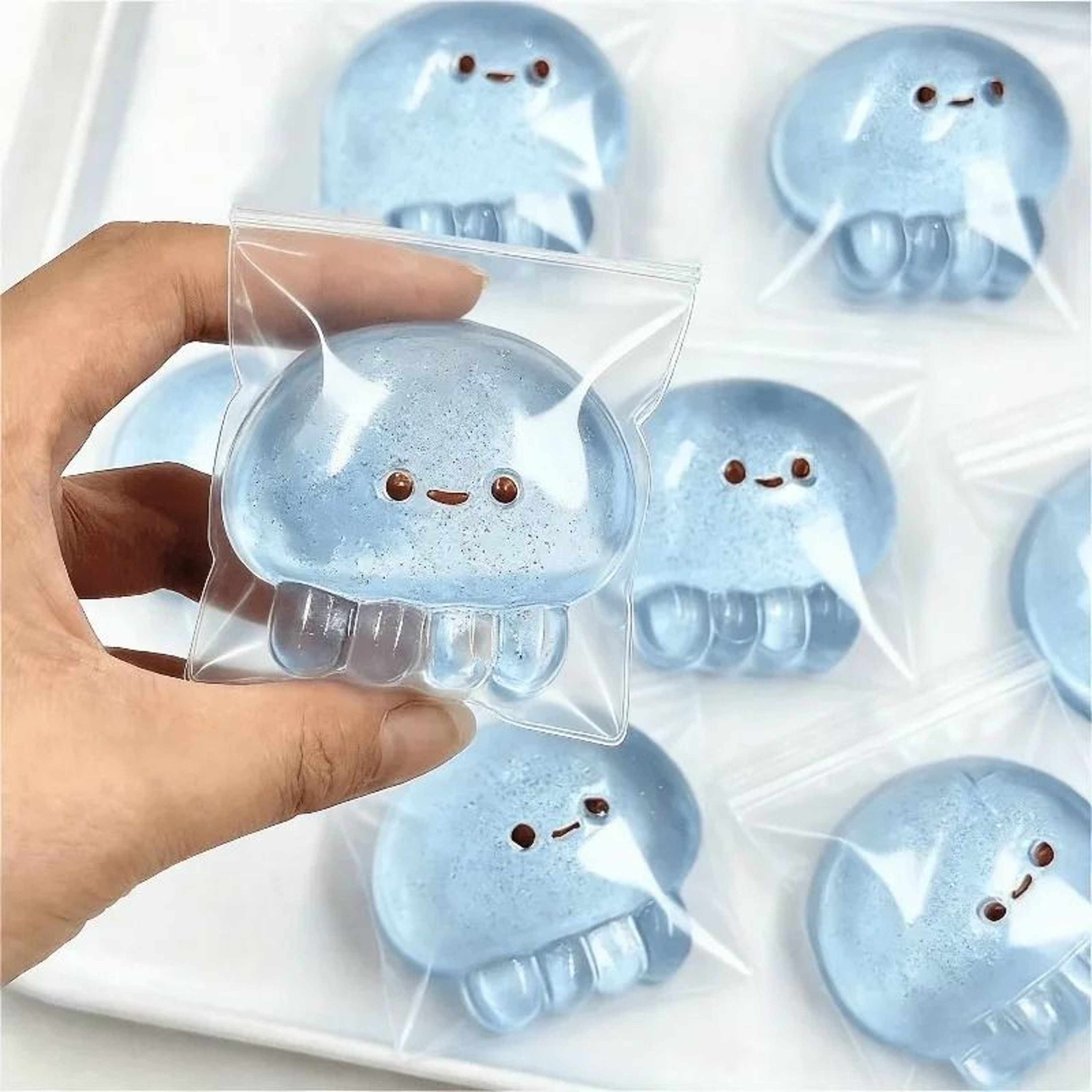 Premium Kawaii Stretchy Jellyfish Squishy Toy 0