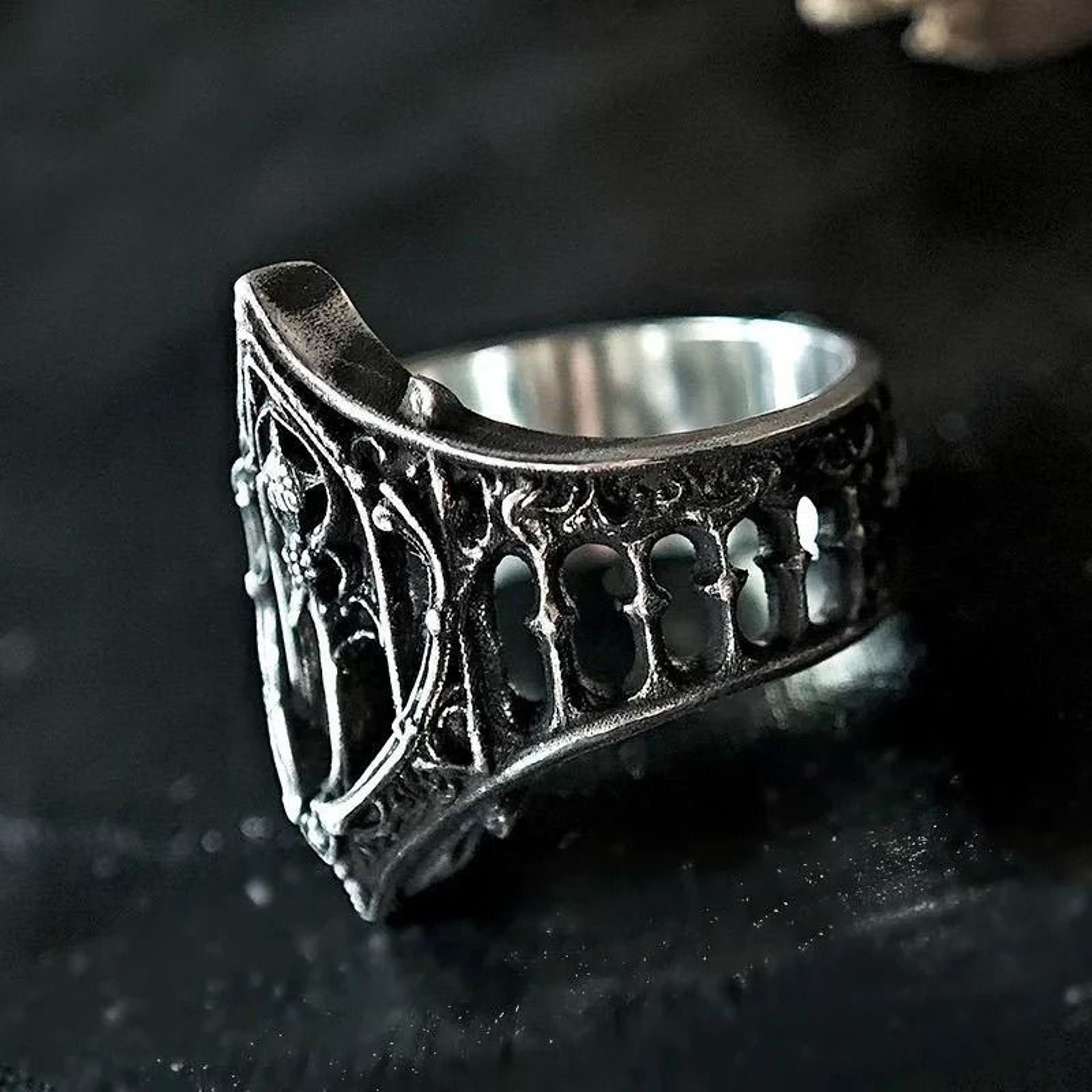 Vintage Antique Silver Gothic Hollow Wide Band Ring 5