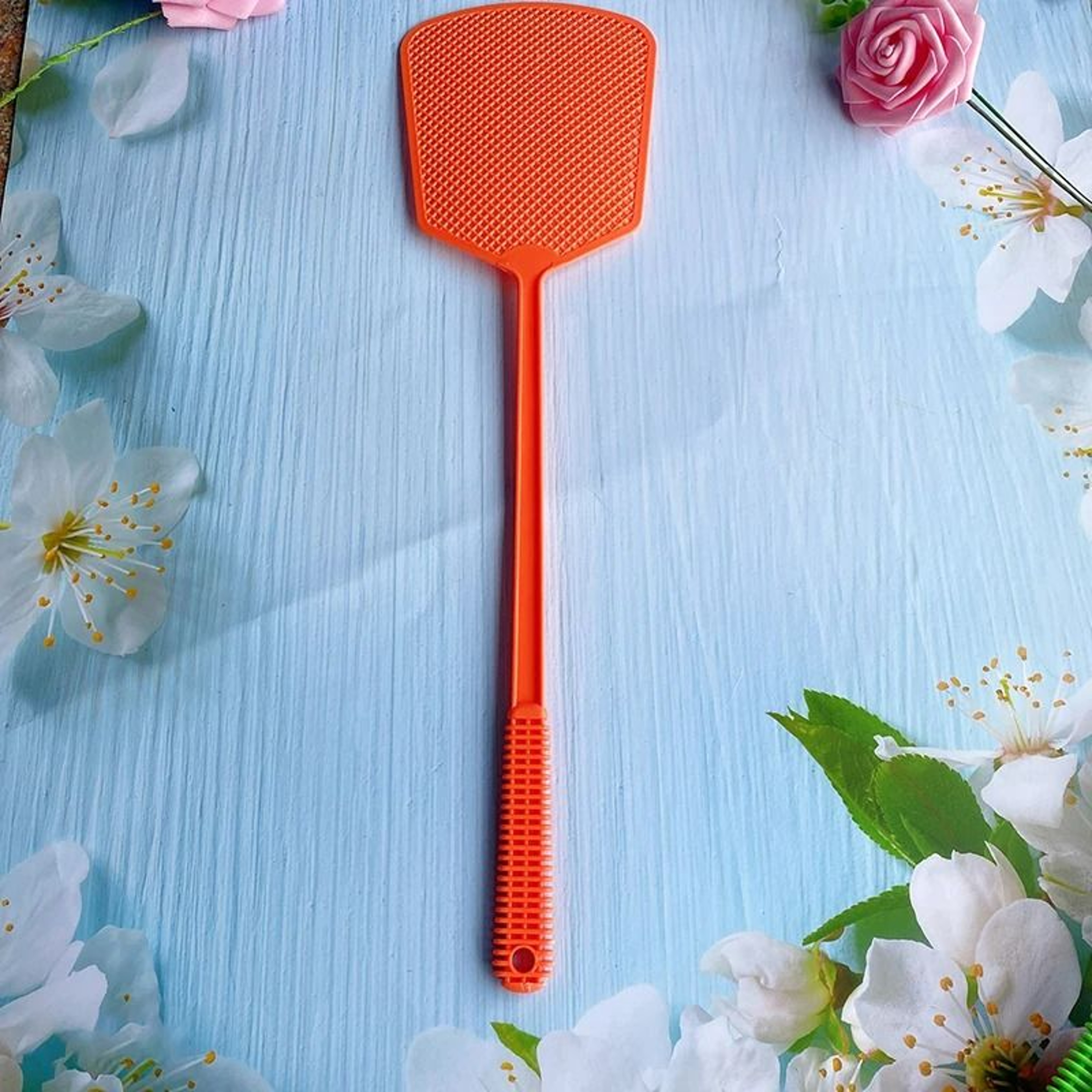 Durable Plastic Manual Fly Swatter With Extended Handle 6