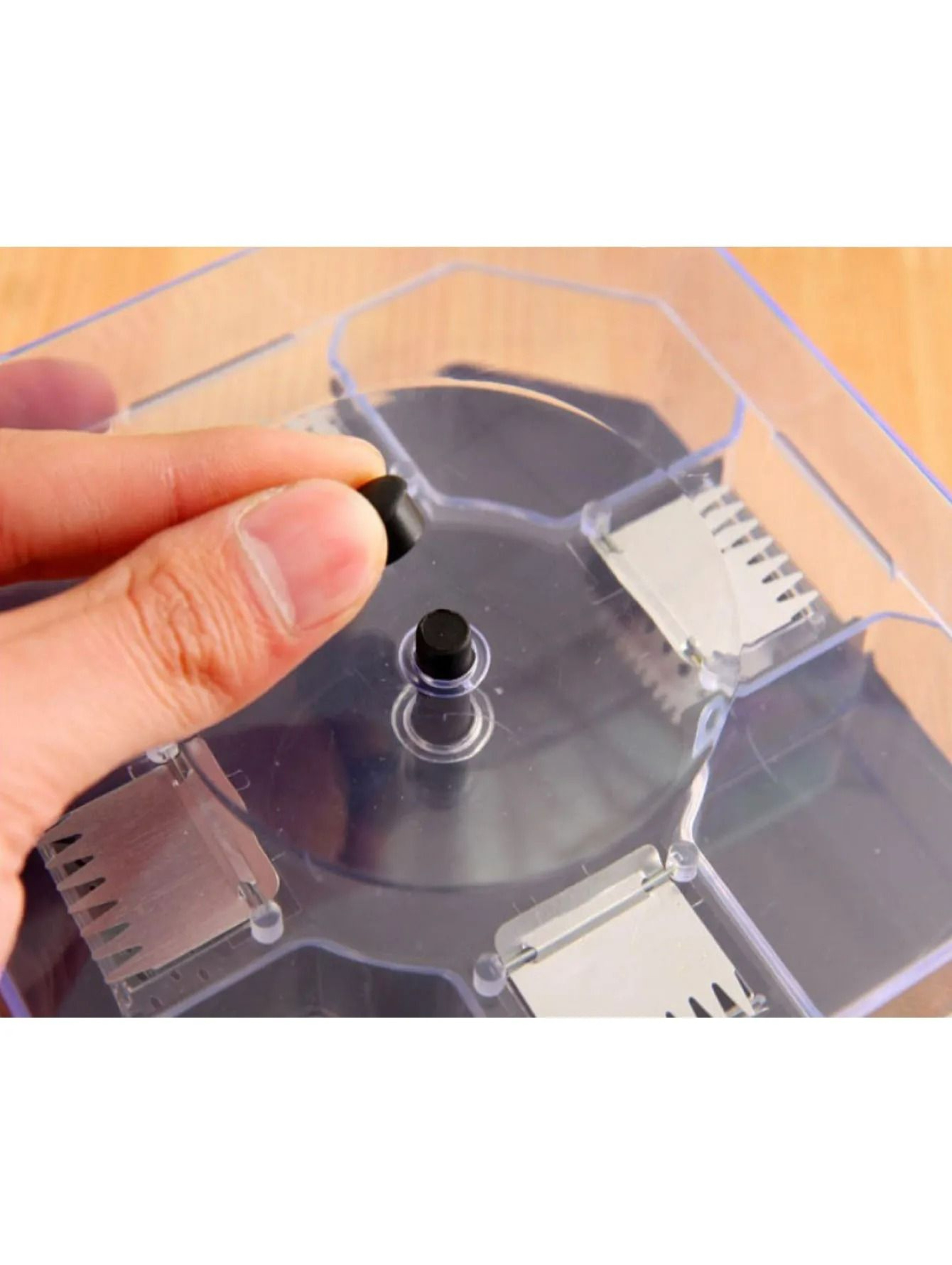 HighQuality Cockroach Trap Box With 3 Bait Packs 5