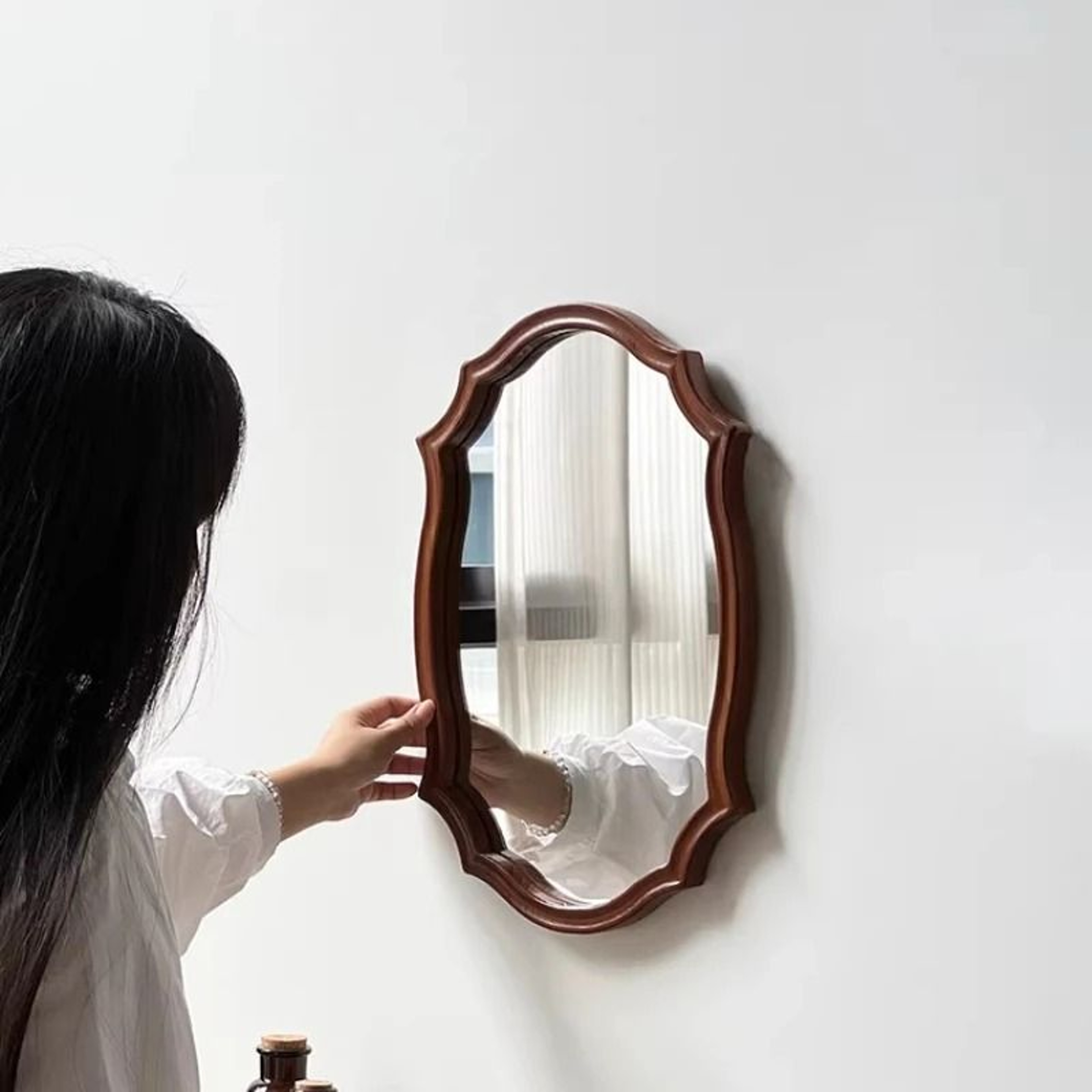 Modern Luxury Vintage Carved Wall Mirror 4