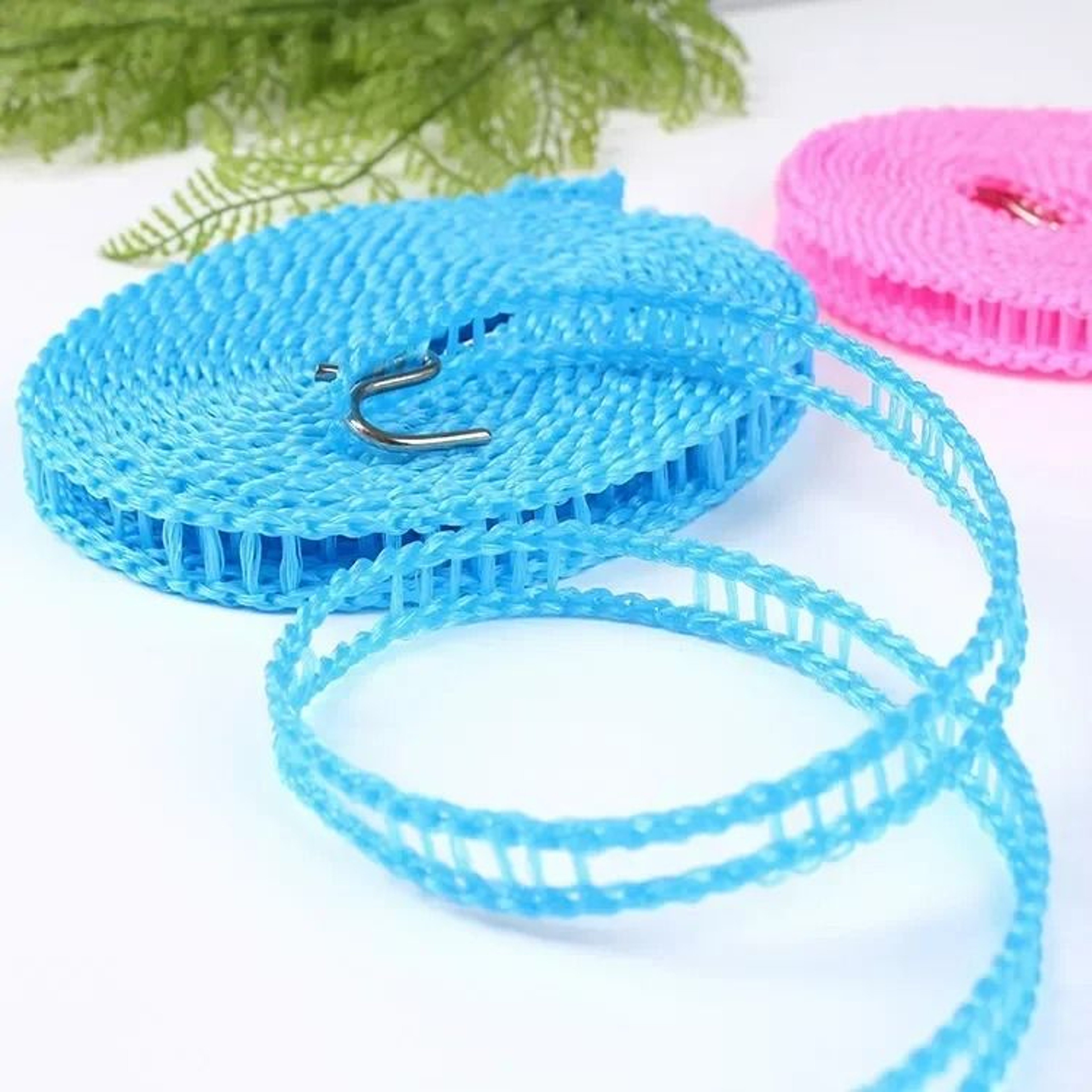 Outdoor Windproof Clothesline Nylon Non Slip Laundry Line Rope With Hooks 2