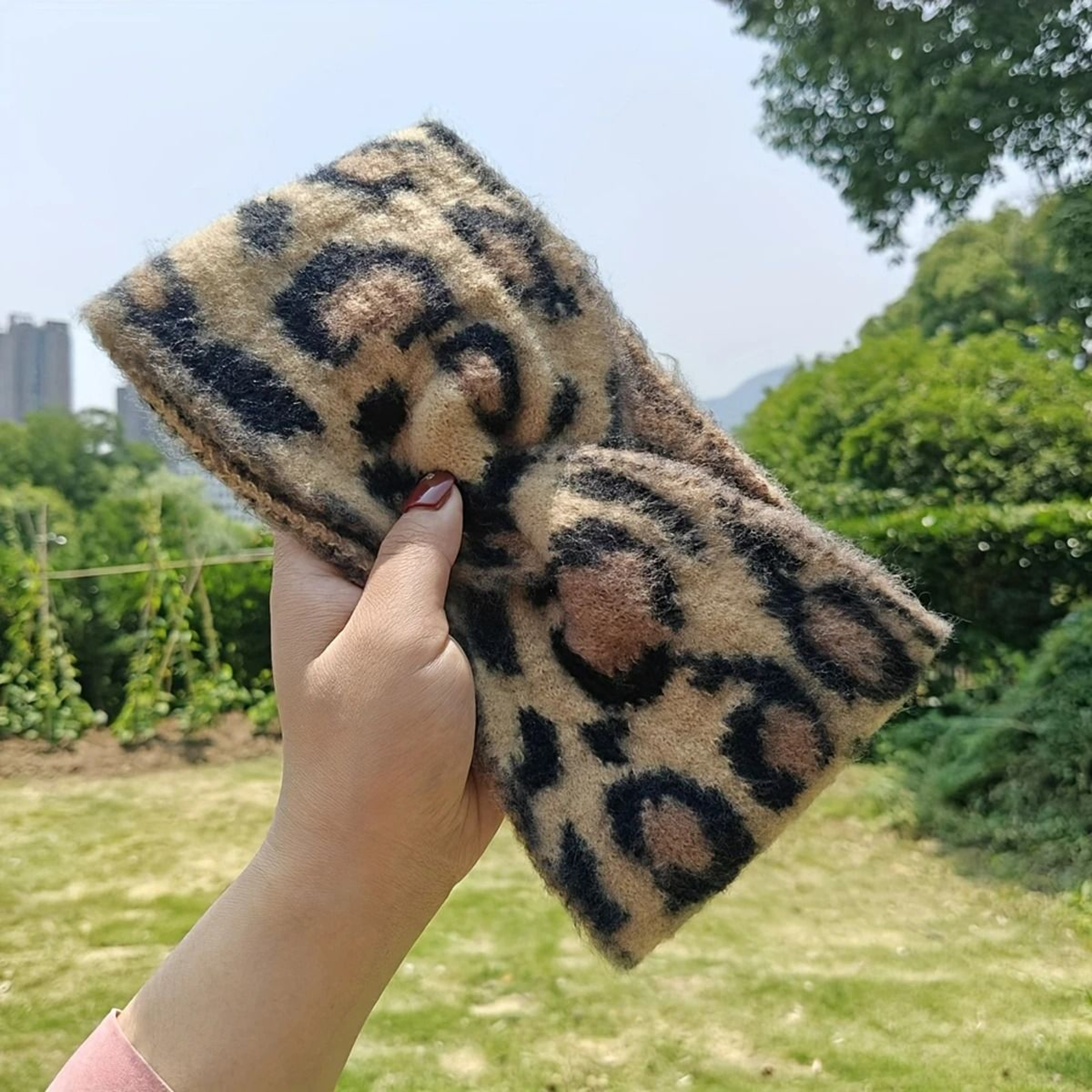 1 Piece Elegant Retro Leopard Print Wide Headband For Fitness And Outdoor Wear 5