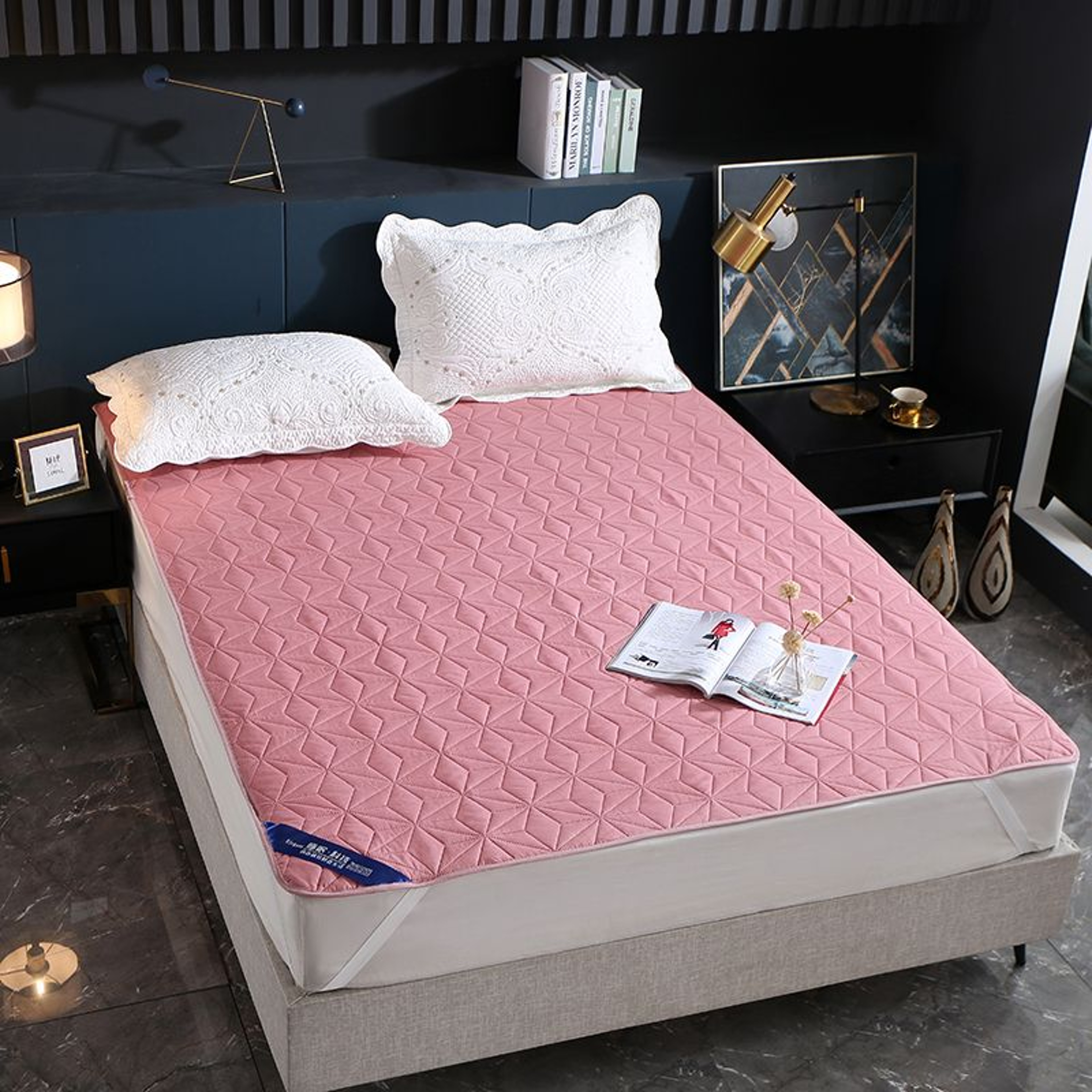 Waterproof NonSlip Breathable Mattress Protector Bedspread 10