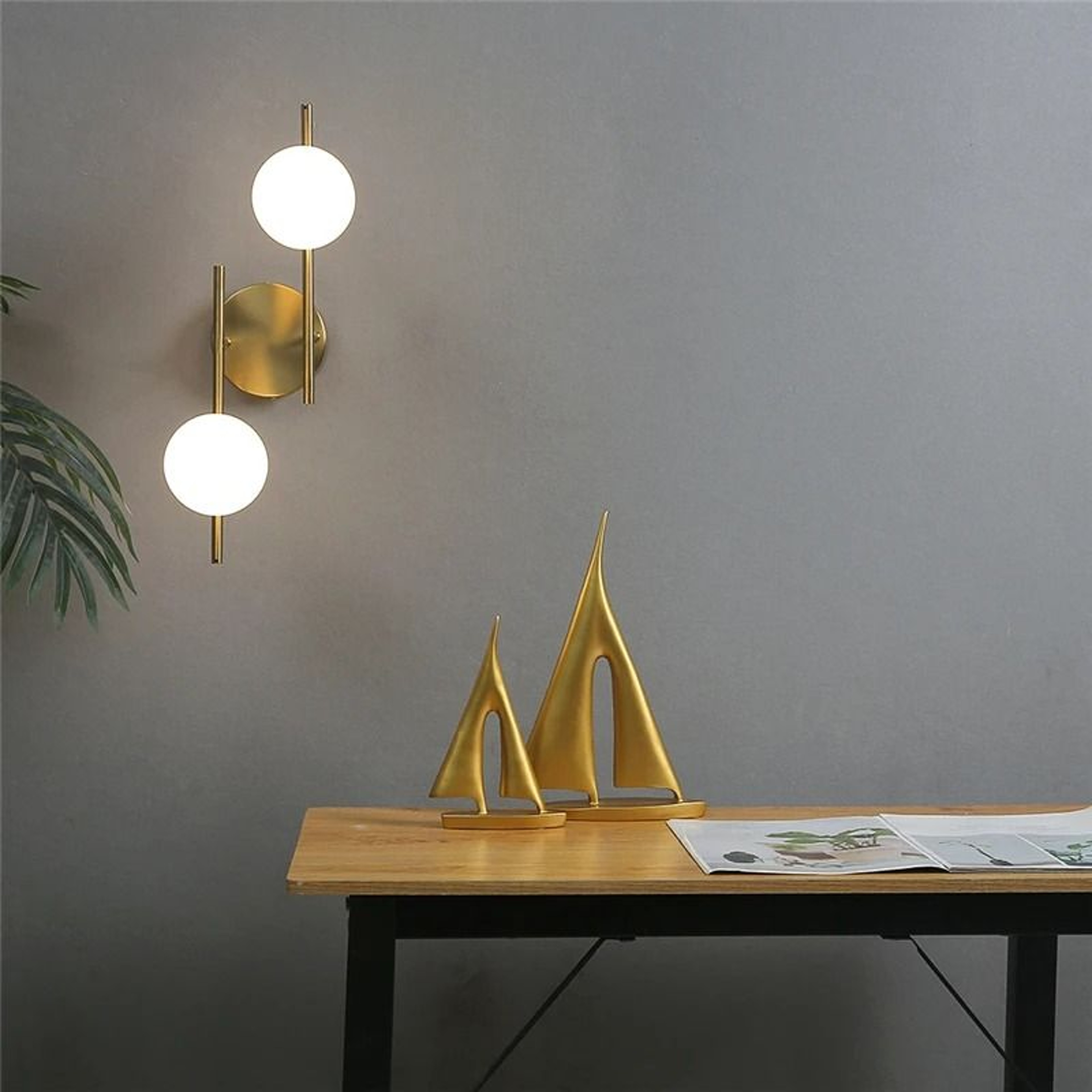 Modern Golden Double Glass Ball Wall Sconce 3