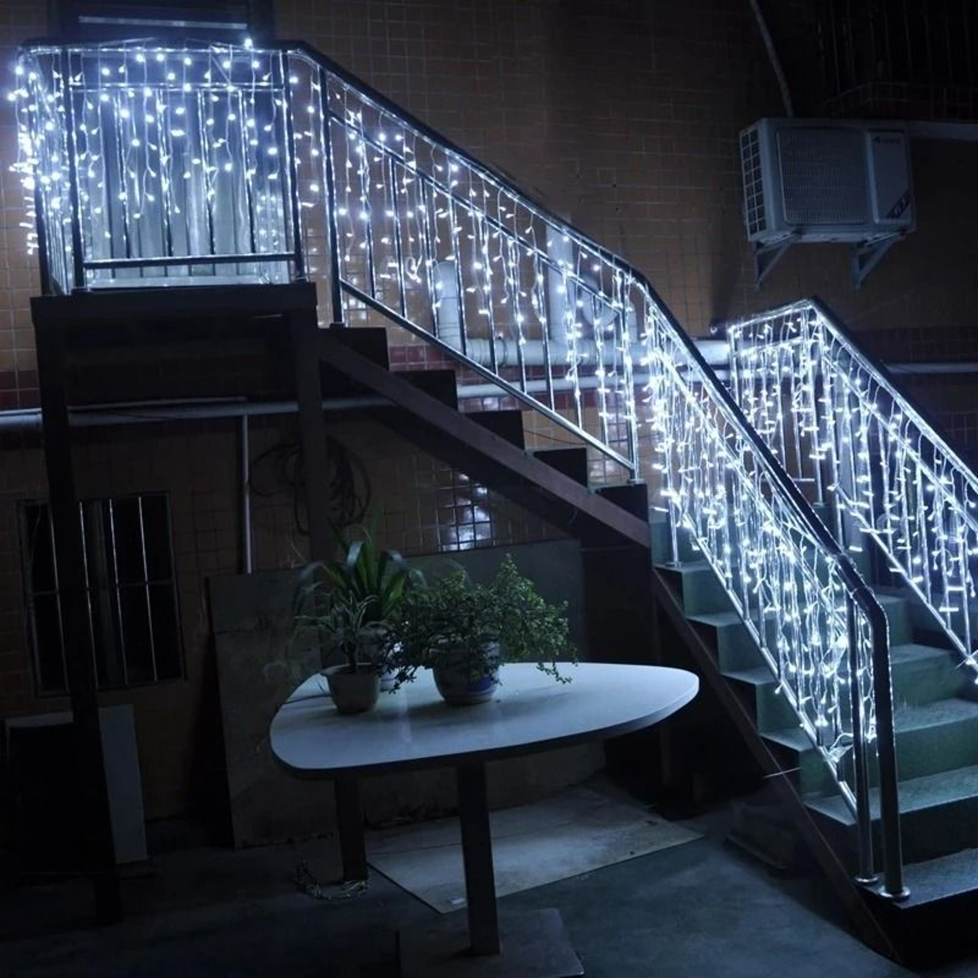 LED Waterfall Icicle Curtain Lights Outdoor Eaves String Lights 4