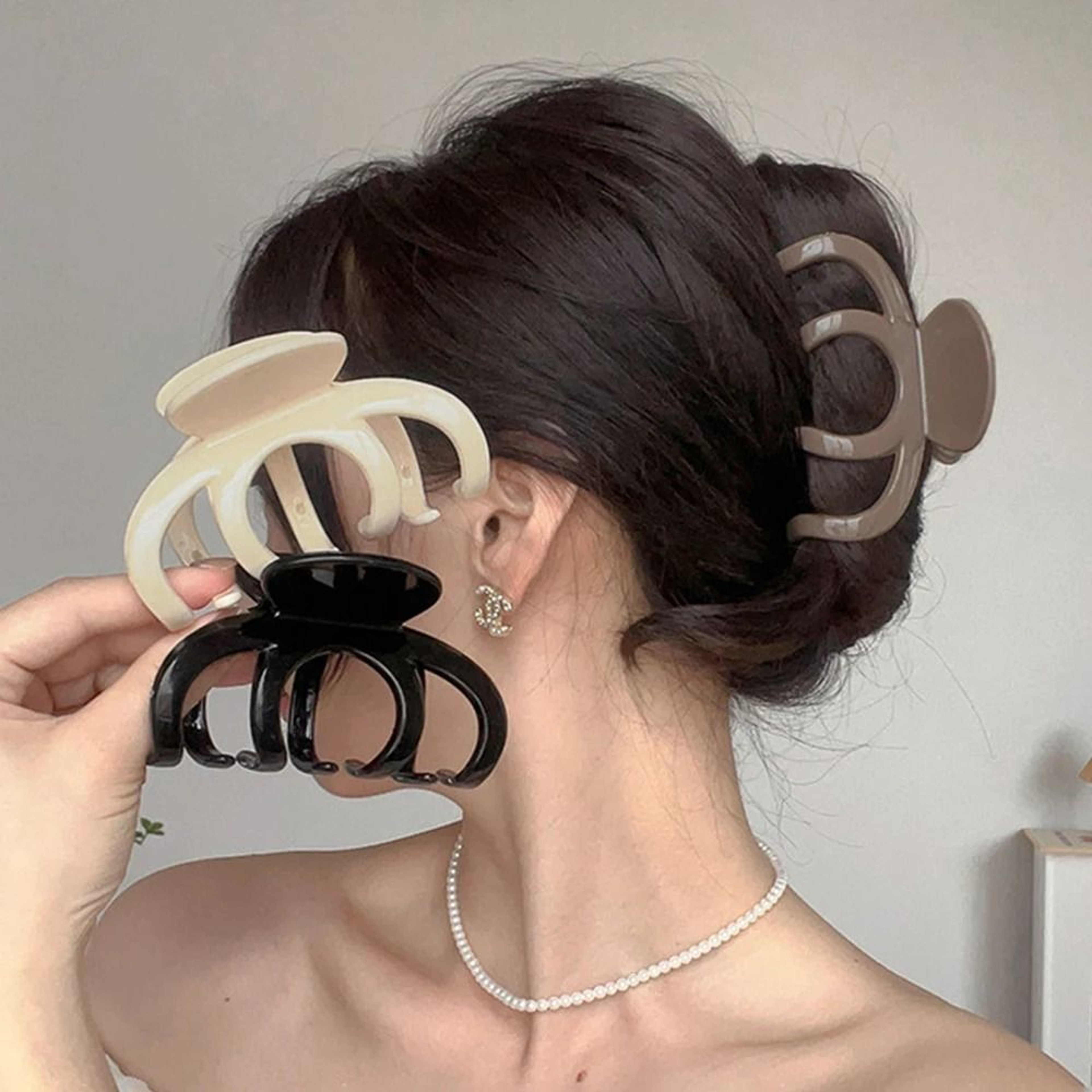 Large Matte Acrylic Shark Hair Claw Clip 2