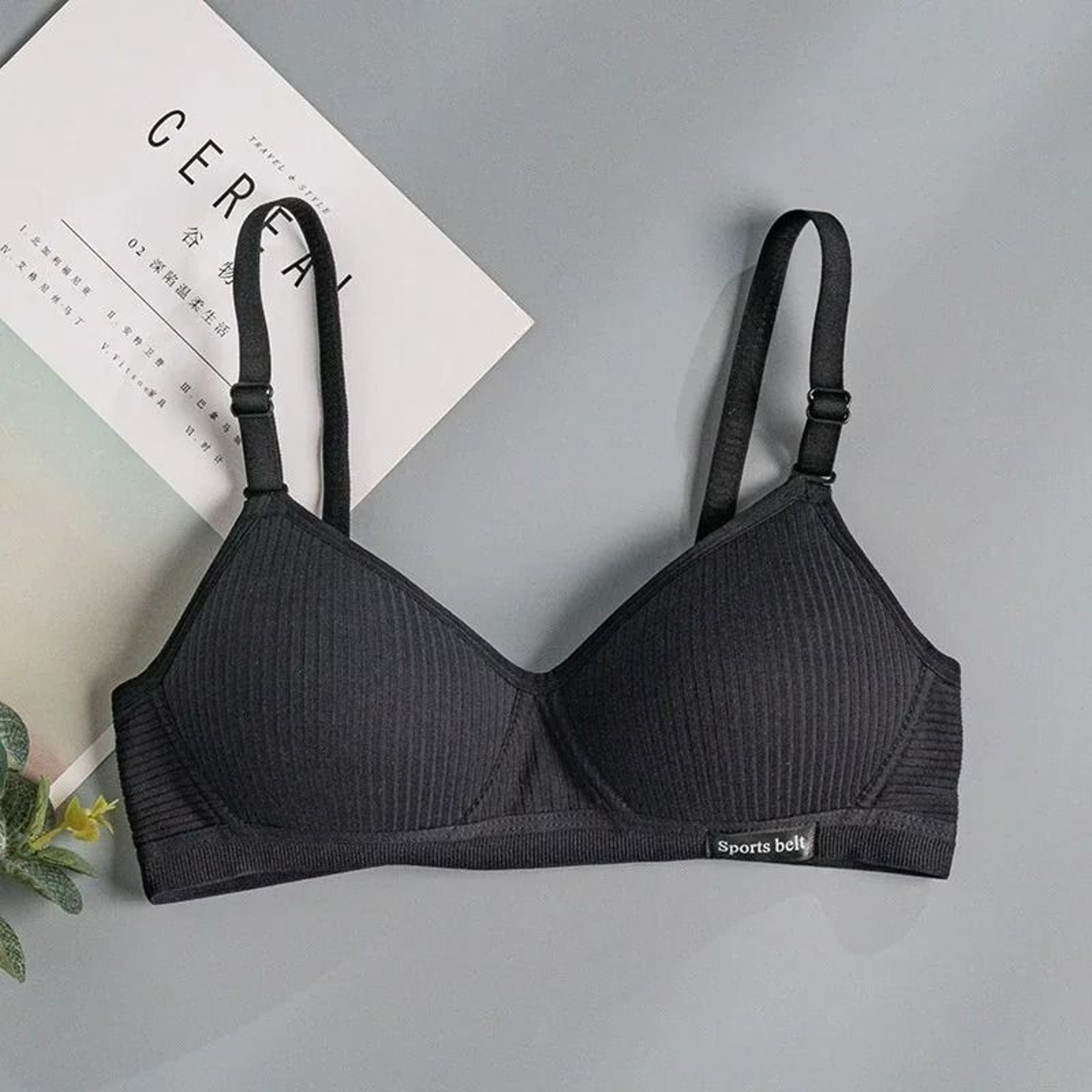 Womens Wireless VNeck Gathering Comfort Bra 4