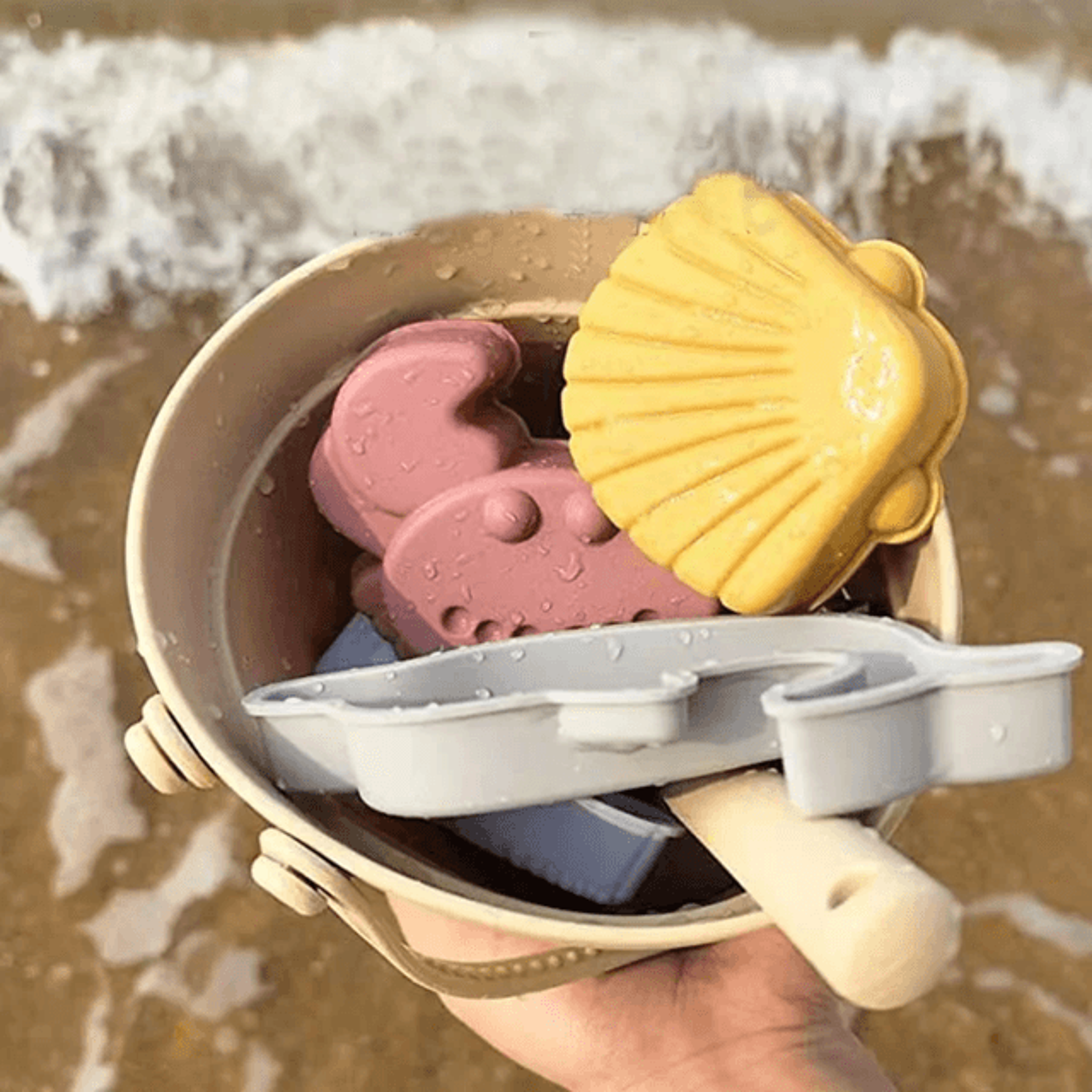 Silicone Kids Beach Toy Set  Durable Sand Bucket And Shovel For Outdoor Play And Travel 0