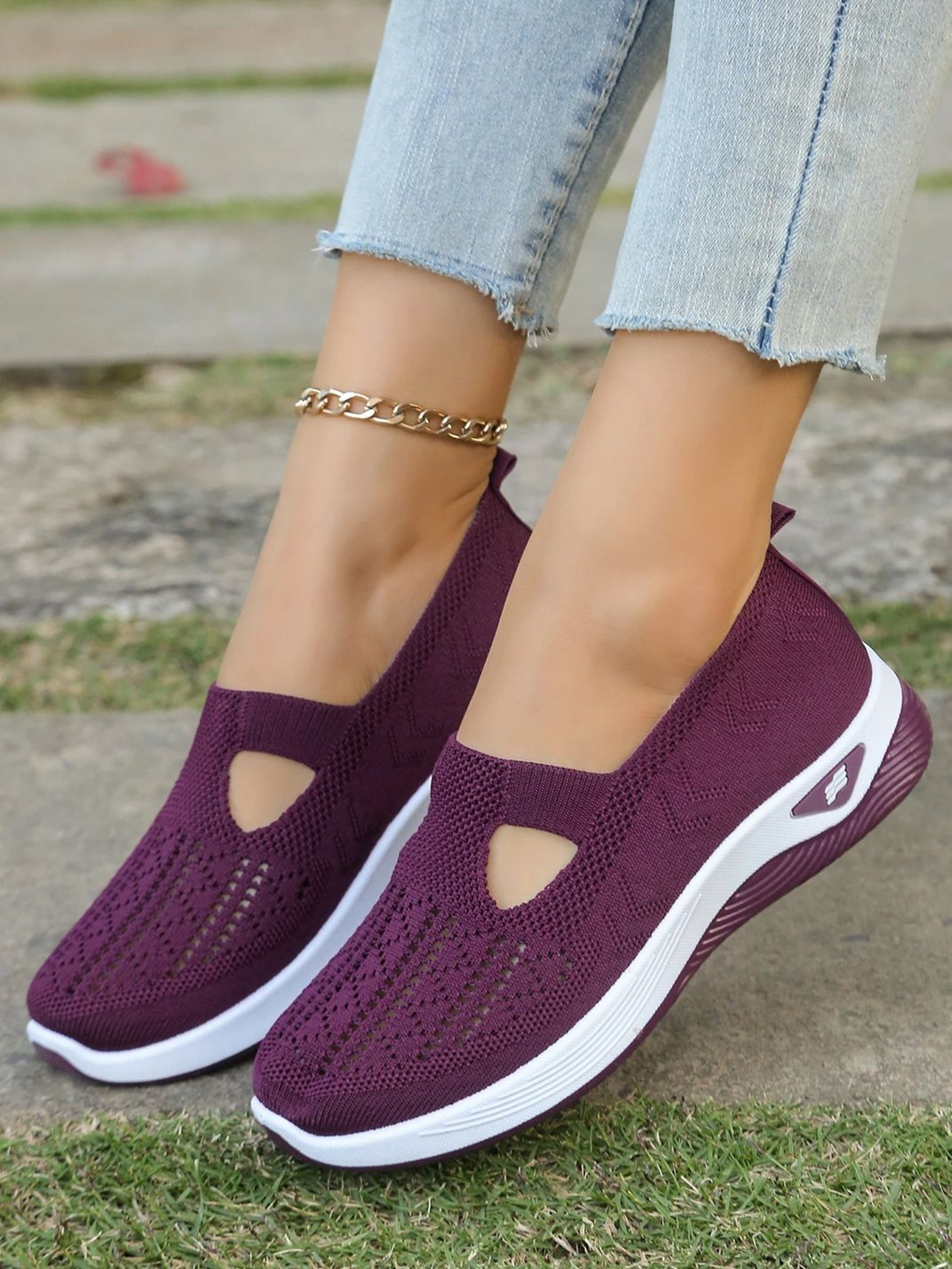 Womens Casual Flat Sneakers Lightweight Everyday Shoes For Summer And Year Round Wear 12