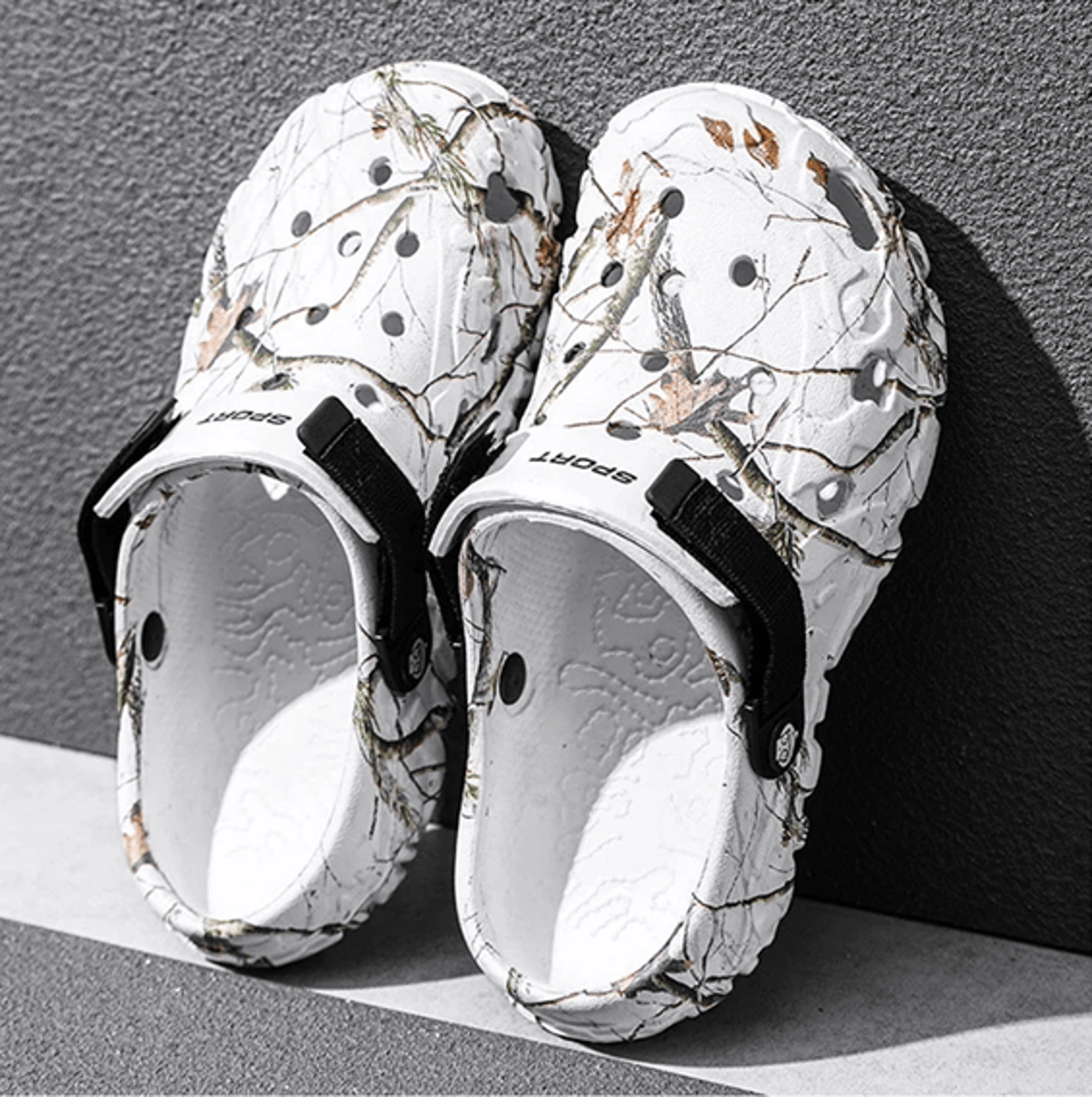Lightweight NonSlip Sandals For Men  Comfortable Summer Garden  Home Slides 0