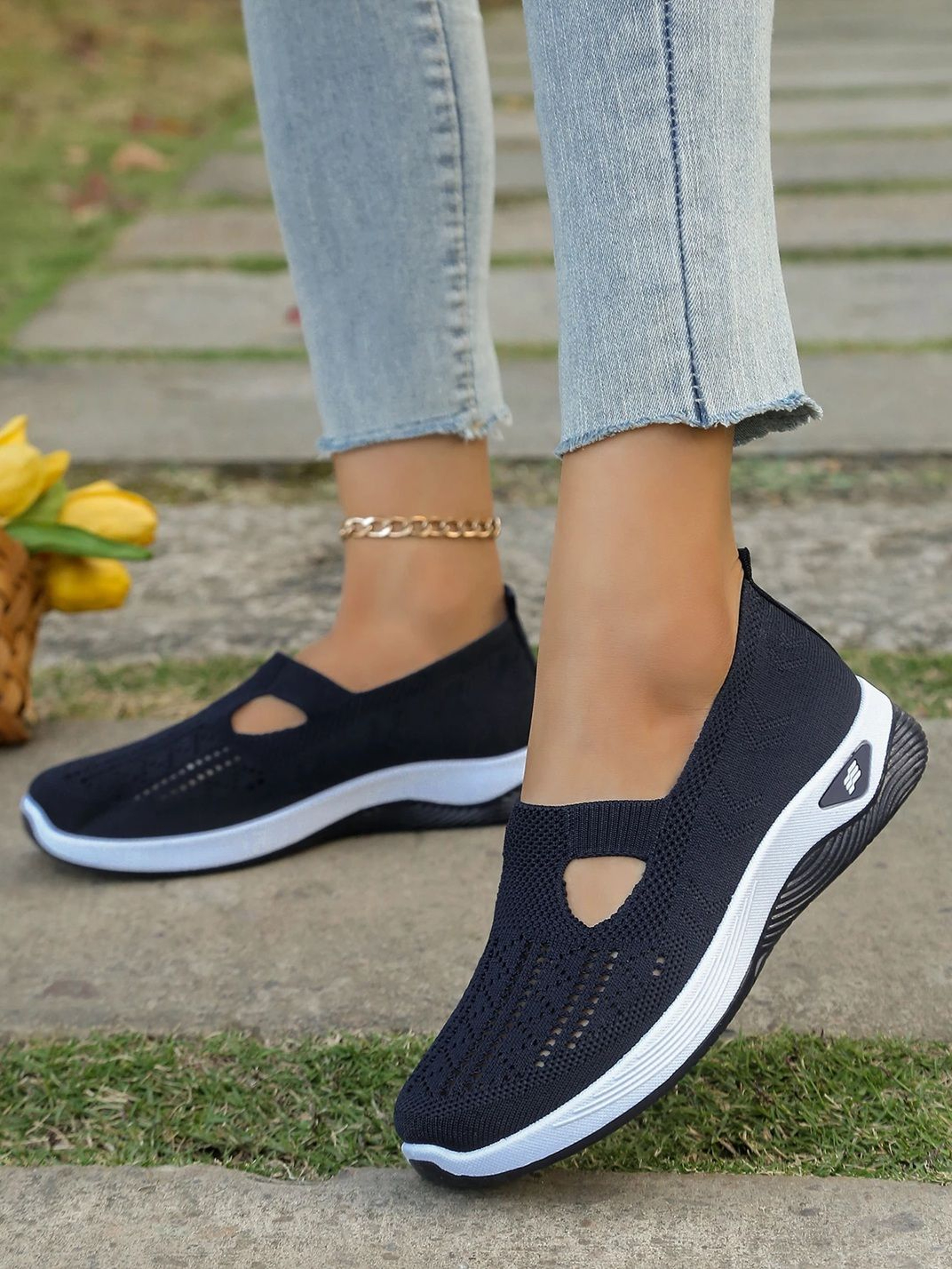 Lightweight Casual Women Sneakers For Summer Everyday Comfort 2