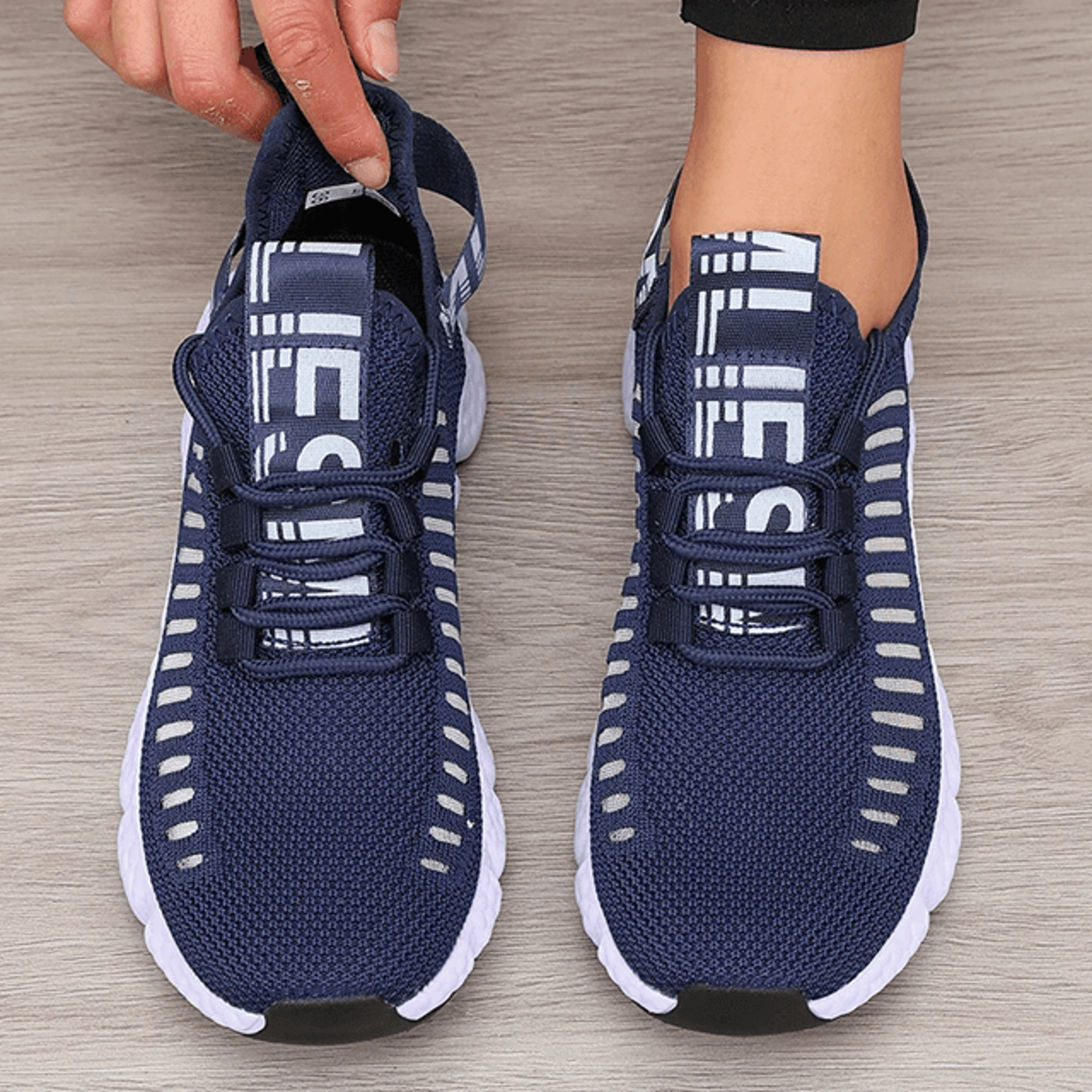 Ultra Light Breathable Mesh Casual Sneakers 2