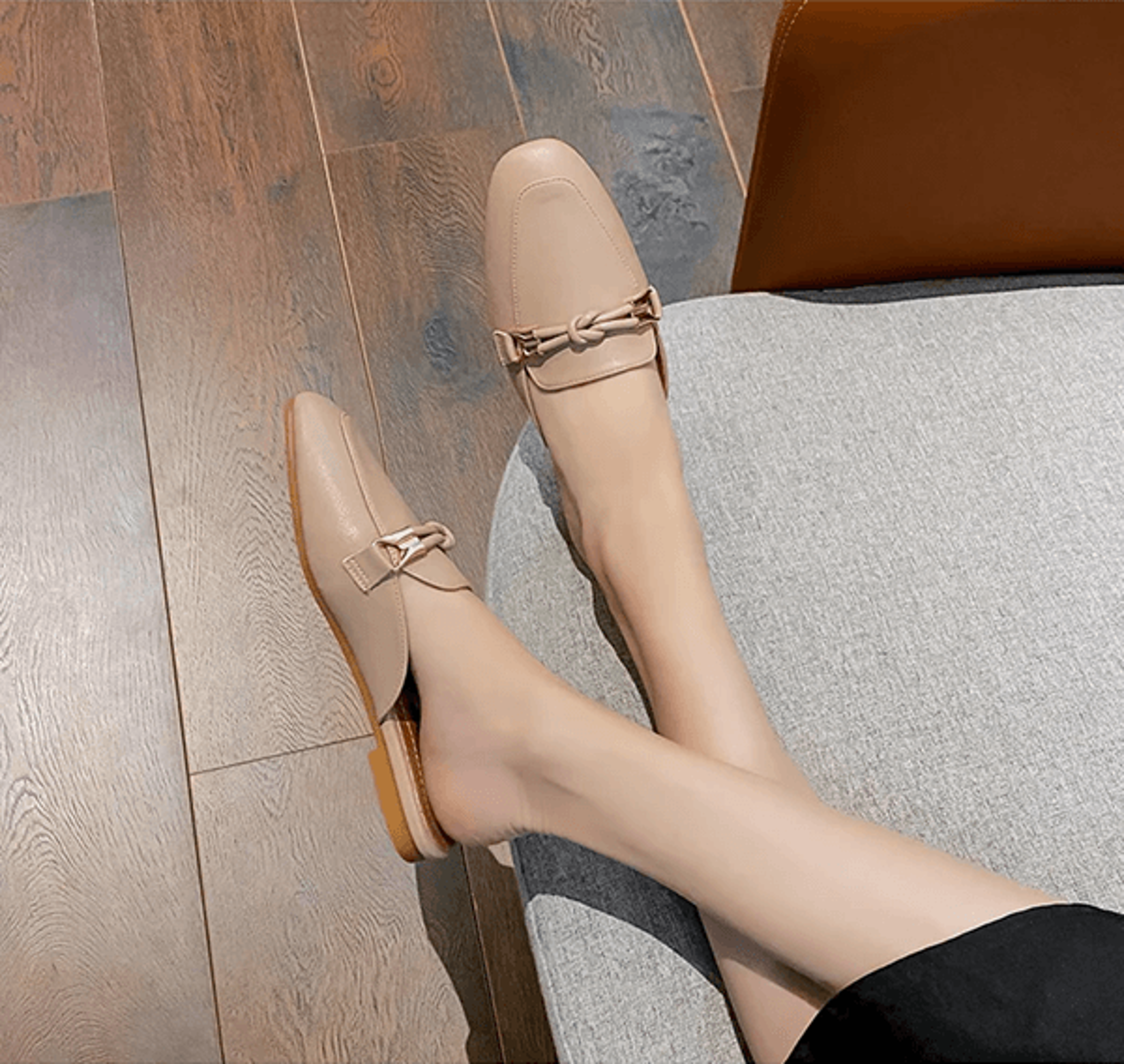 Elegant Comfort Womens Flat Slide Mules 0