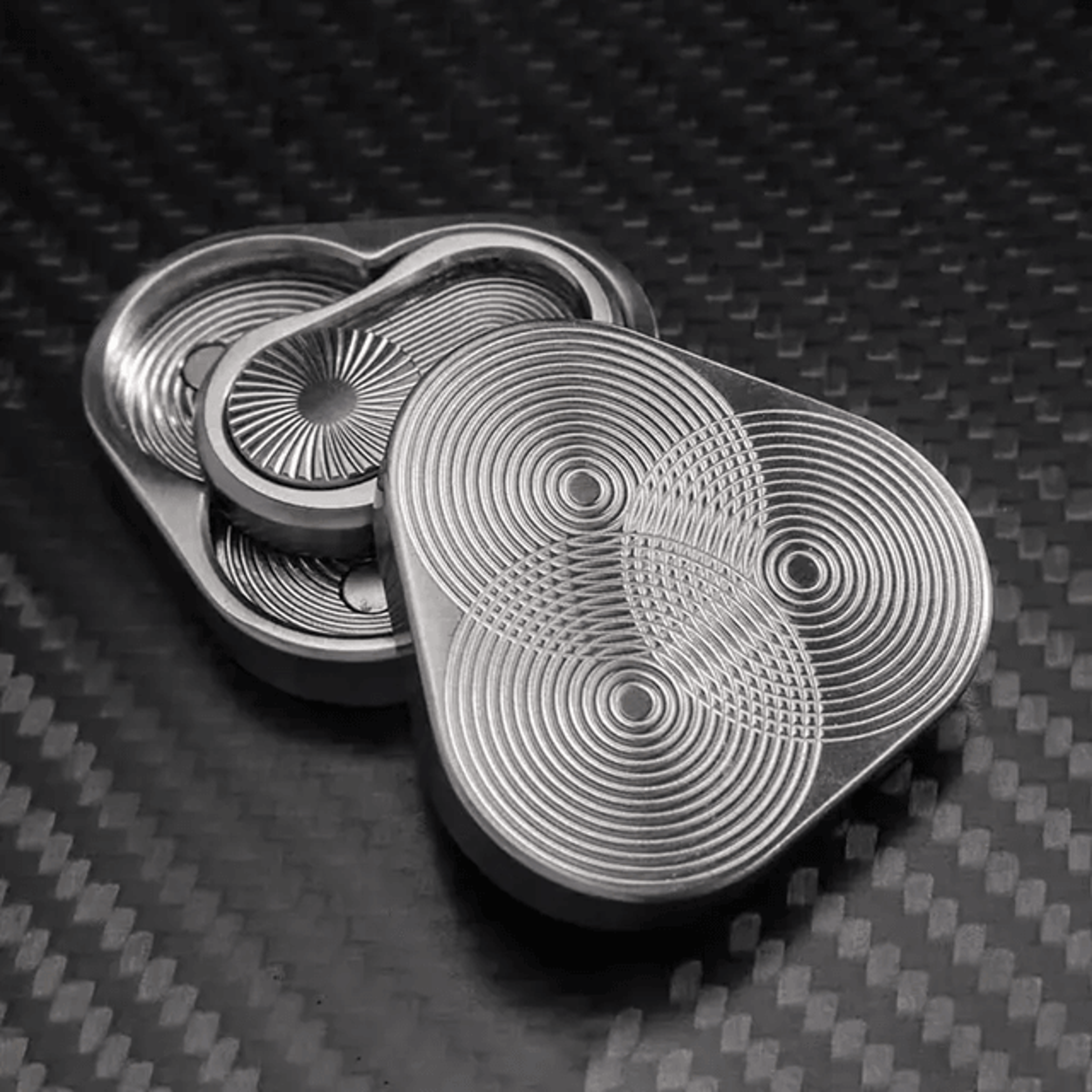 Magnetic Metal Fidget Slider  Premium EDC Stress Relief Tool 0