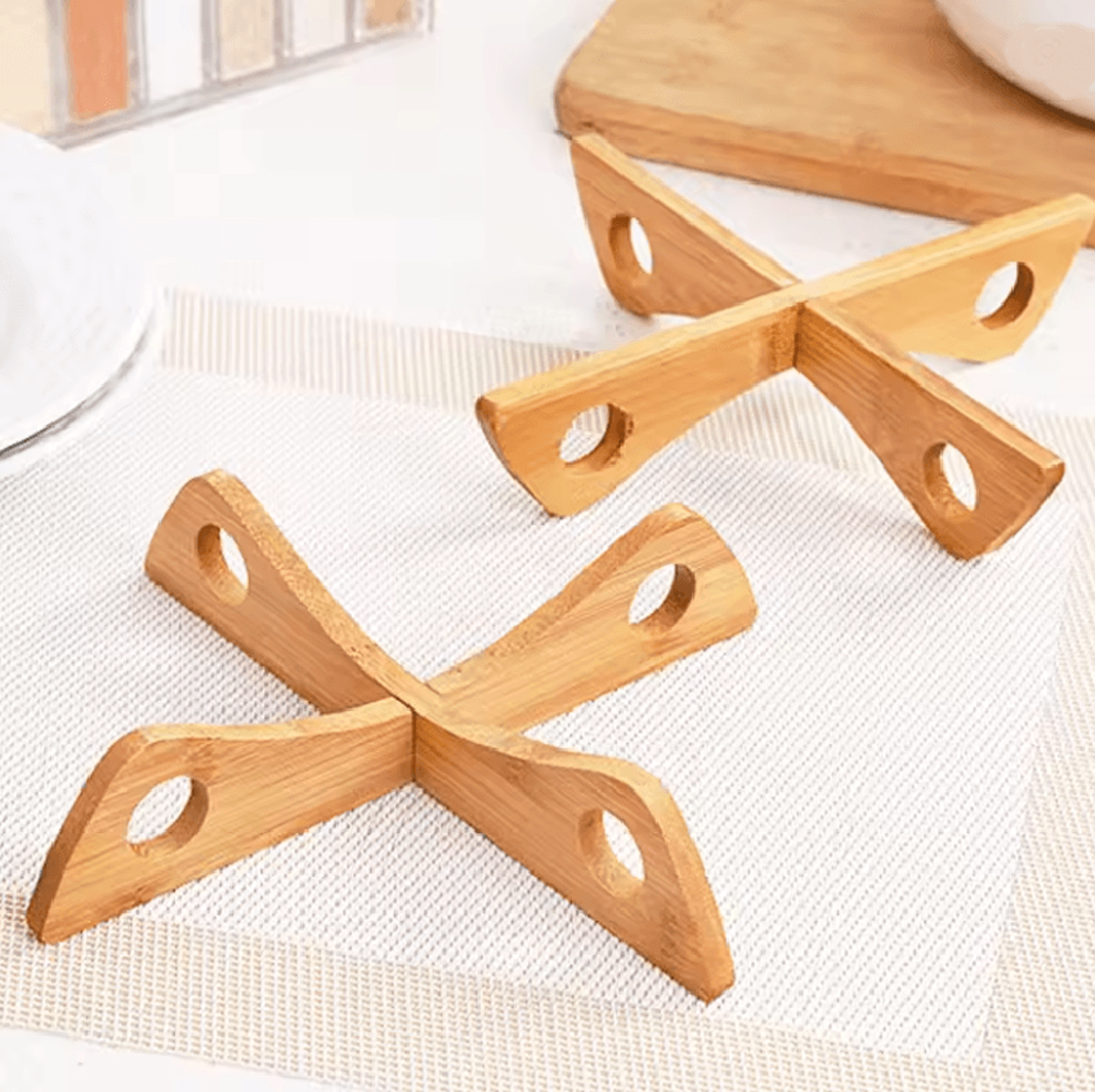 WoodCrest Cross Wooden Table Mat 2