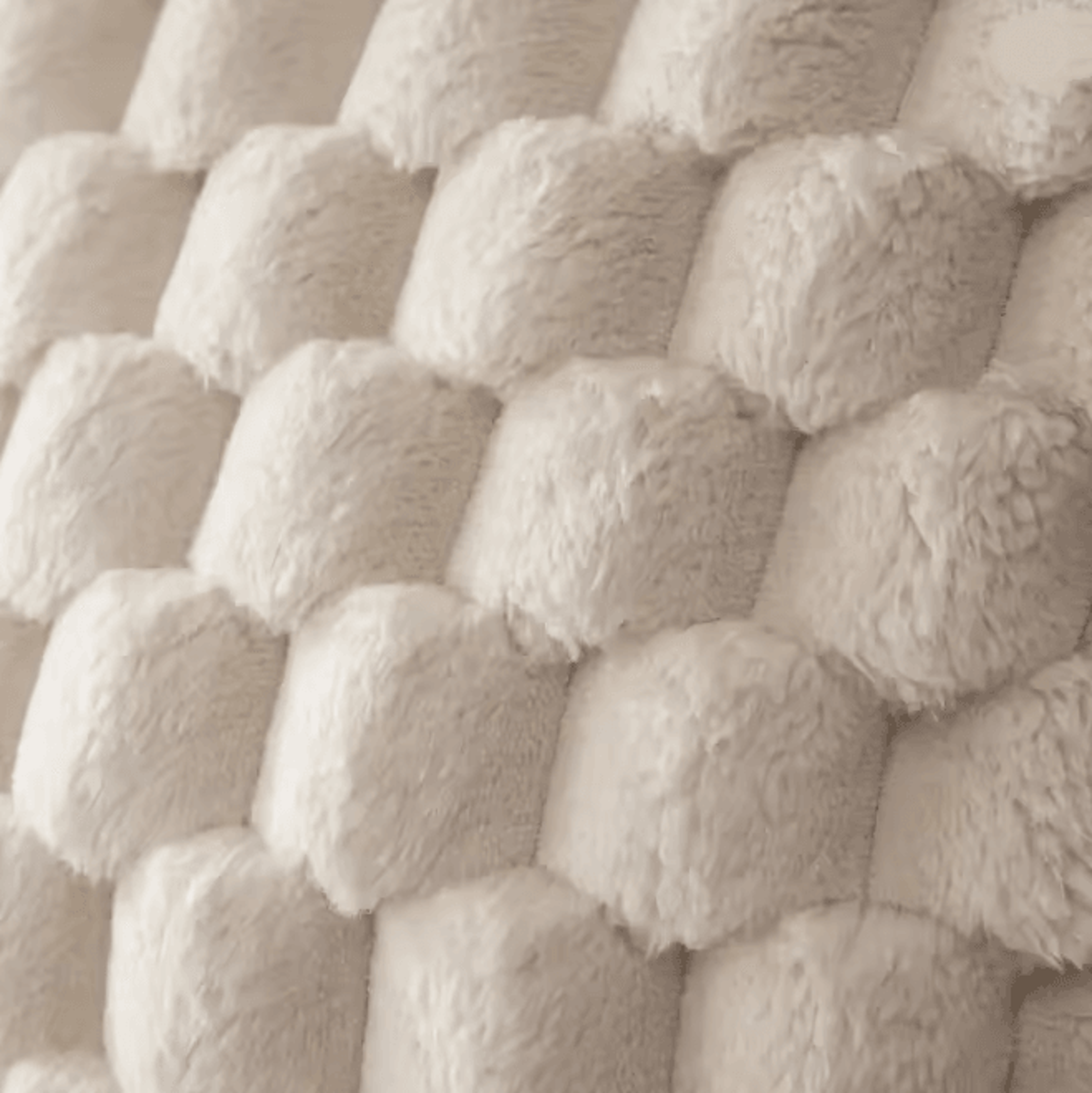CozyWeave 3D Plush Throw Pillowcase With Pineapple Grid Pattern 2