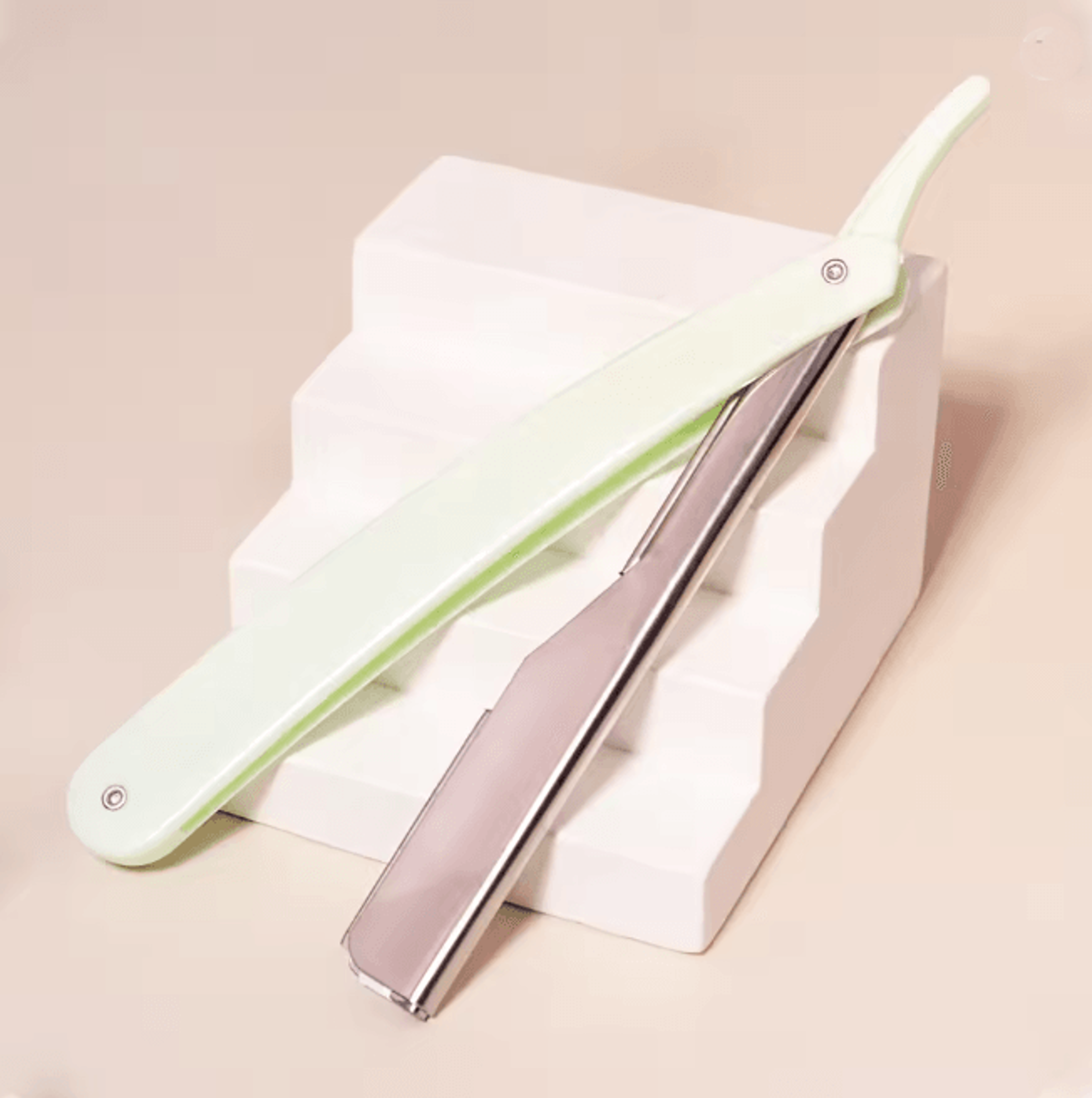 Straight Edge Folding Shaver For Men 1